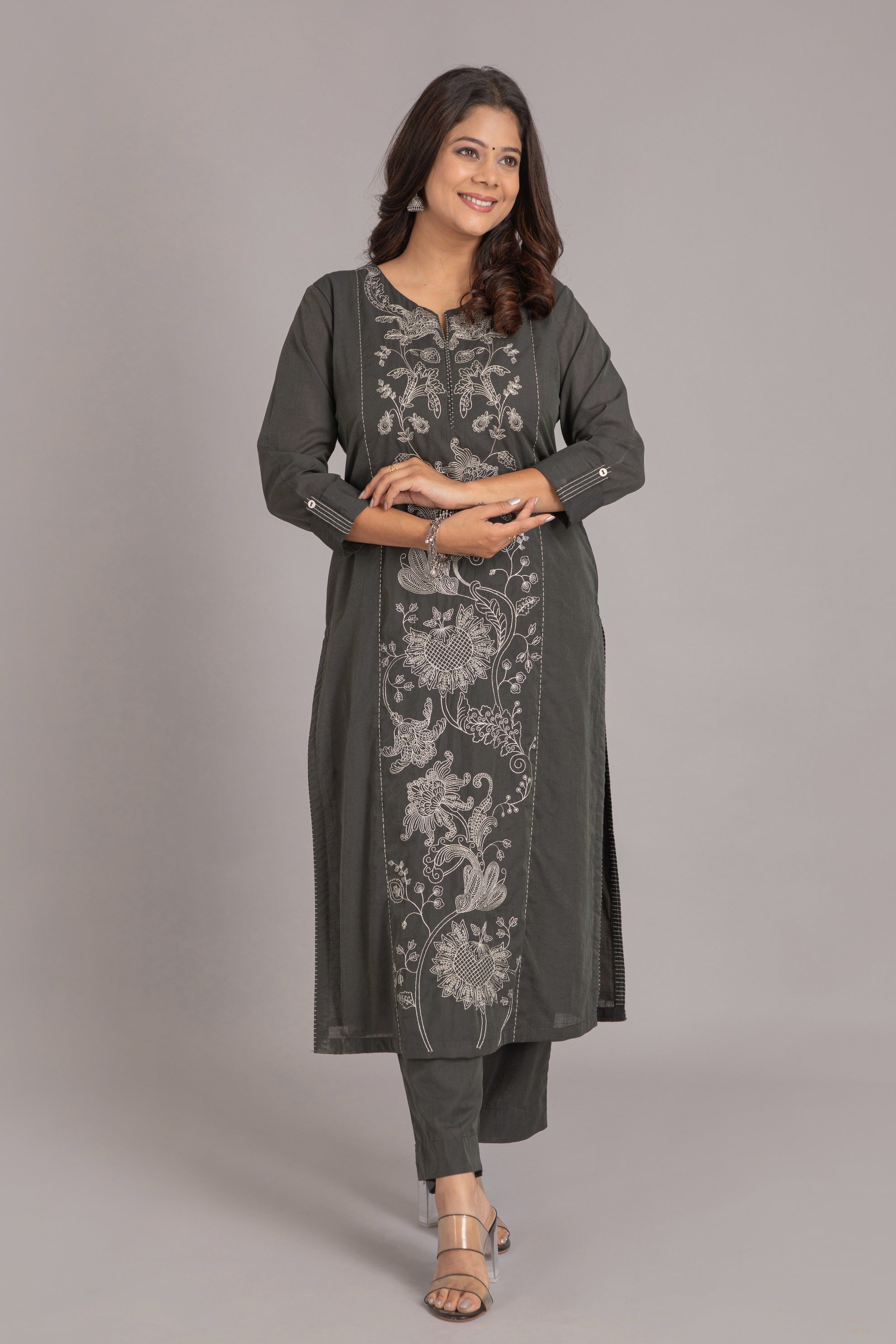 Floral Embroidered Round Neck Pure Cotton Straight Kurta With Trousers