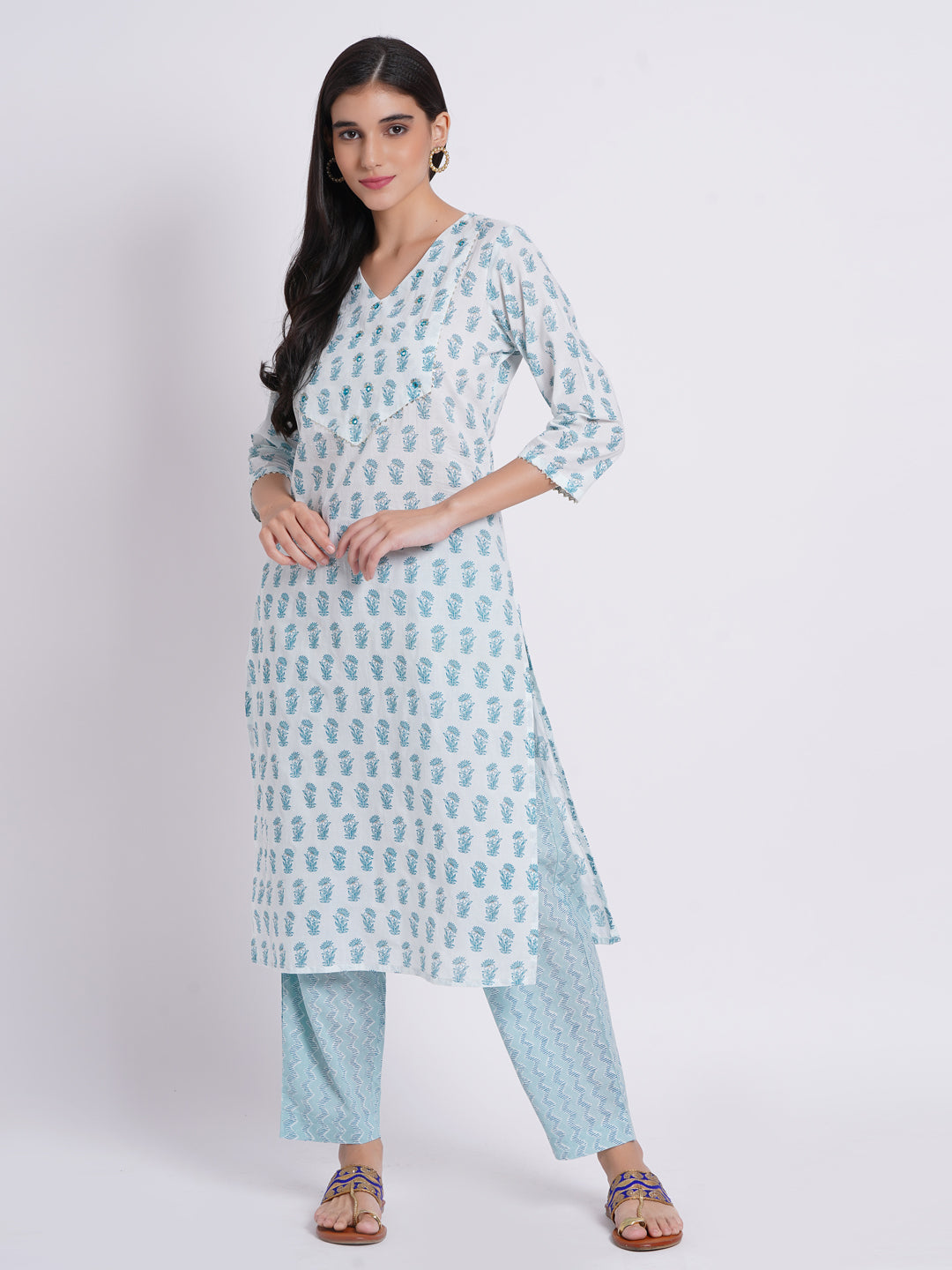 HAND PRINTED 3 PCS KURTA SET HAND EMBELISHED WITH SEQ. MIRROR WORK