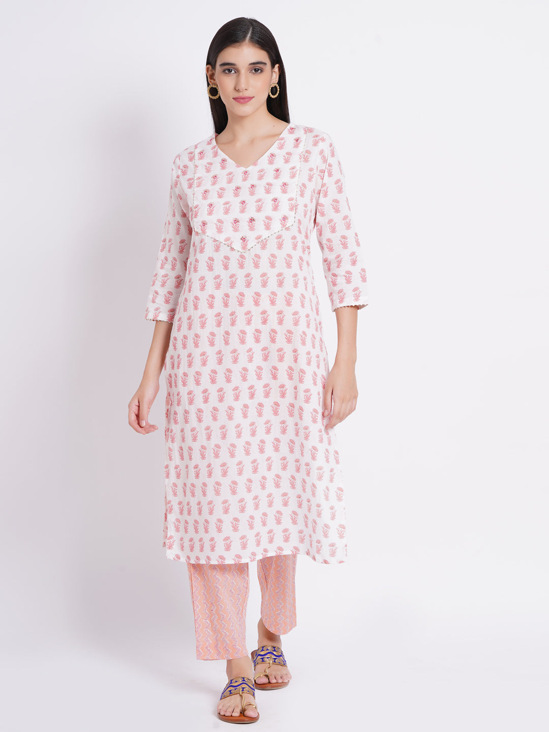 HAND PRINTED 3 PCS KURTA SET HAND EMBELISHED WITH SEQ. MIRROR WORK