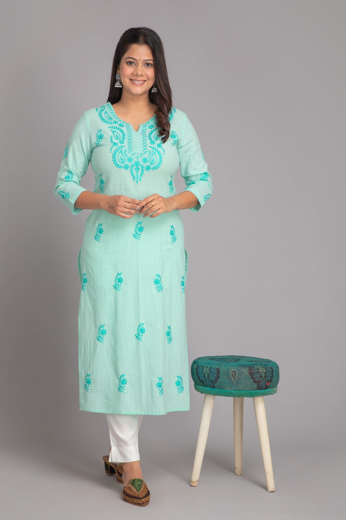 EMBROIDERED STRAIGHT LONG KURTI