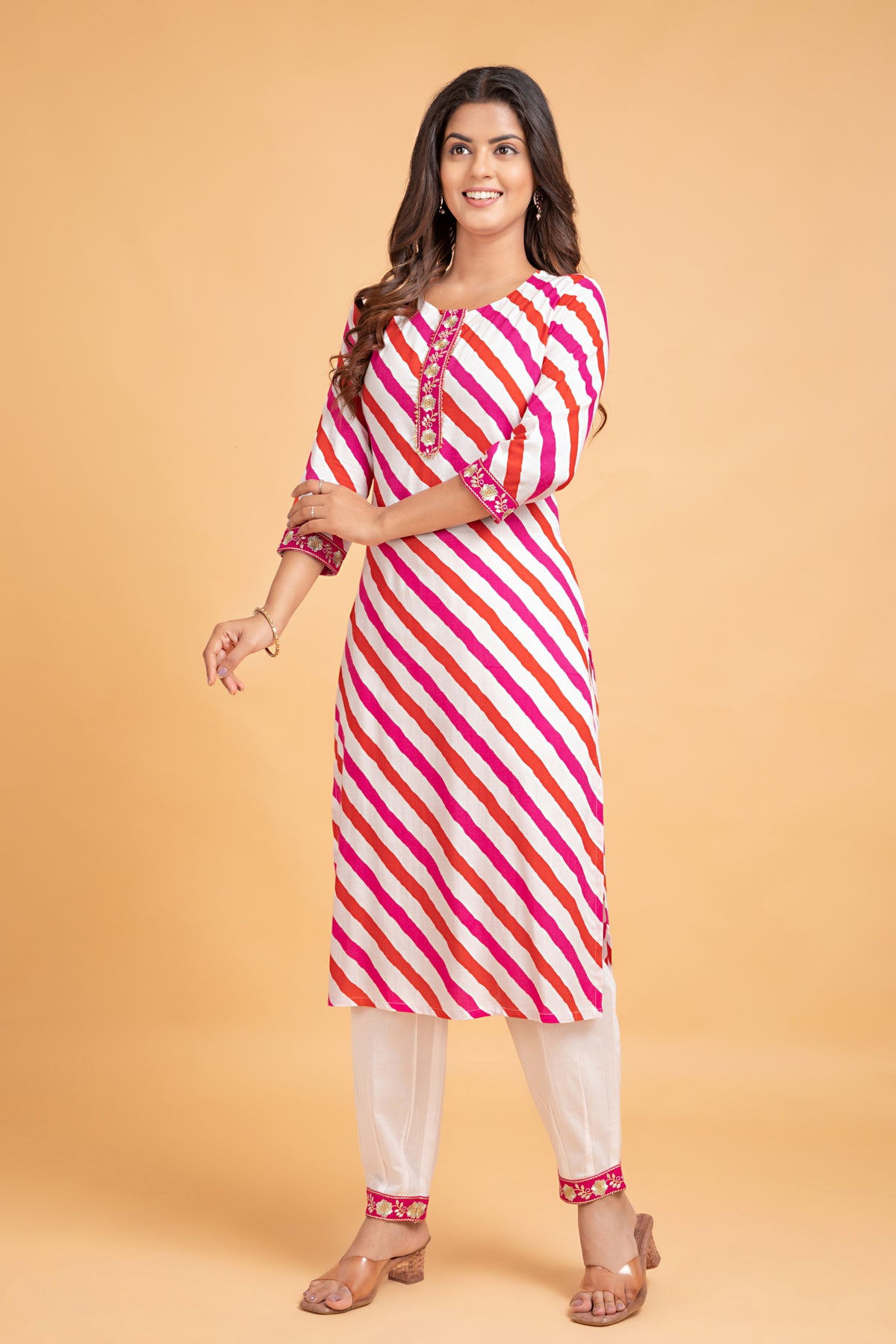 LEHARIYA PRINTED KURTA WITH LANTERN PANTS
