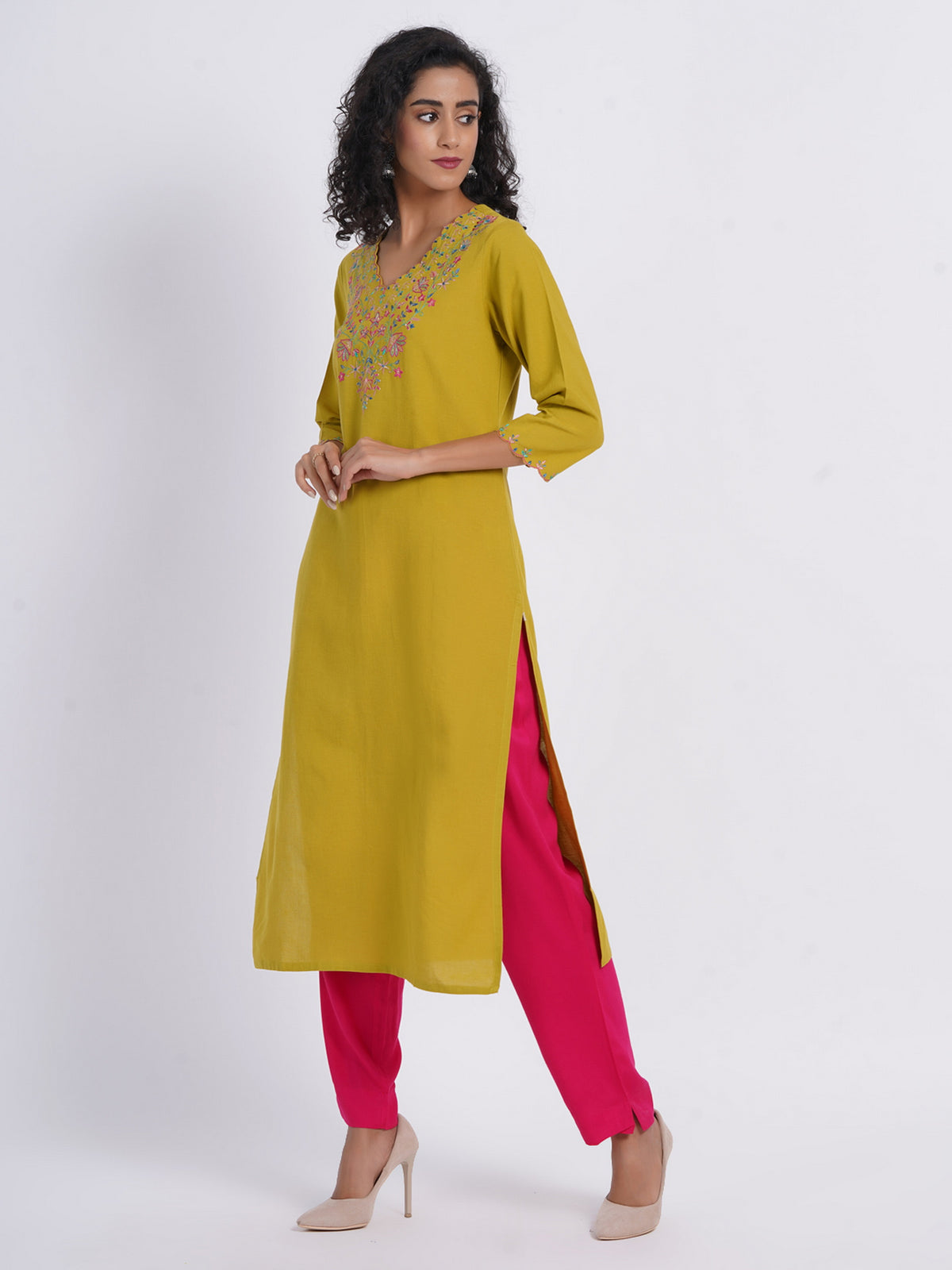 Linen Blend Scalloped Embroidered 3-Piece Set