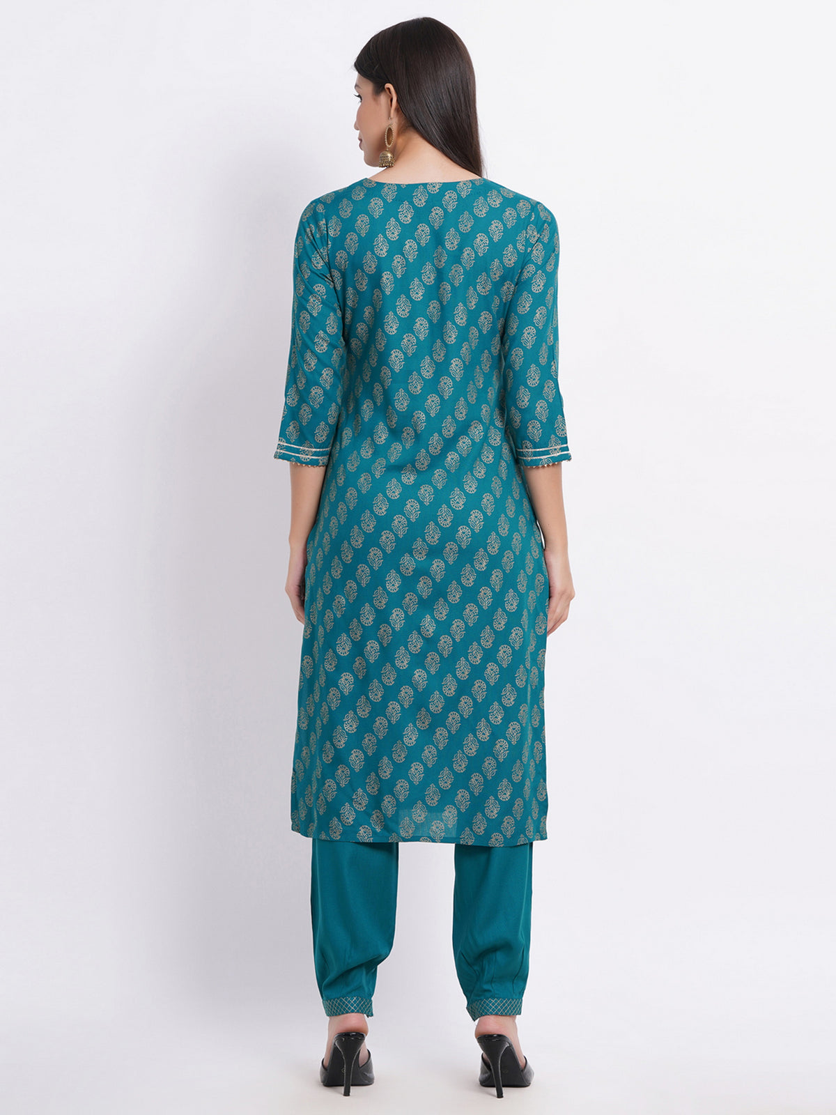 ELEGANT GOLD PRINTED KURTA SET WITH CRAFT BUTTON & DORI TASSELS