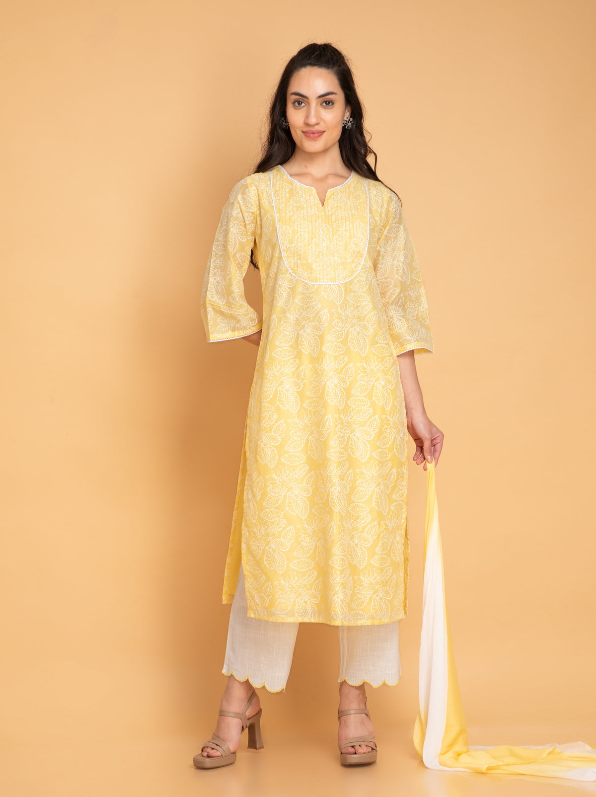 CHANDERI SILK PRINTED KURTA PANT SET WITH LACE AND PINTUCK DETAILS