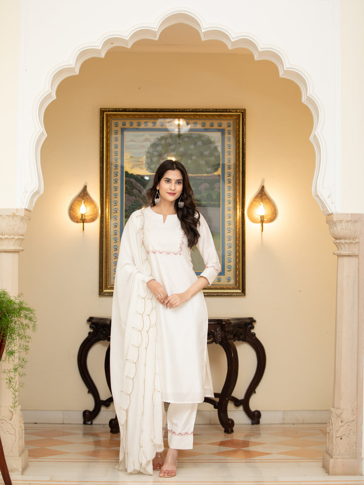 DOLA SILK 3 PCS KURTA SET WITH ZARI EMBROIDERY