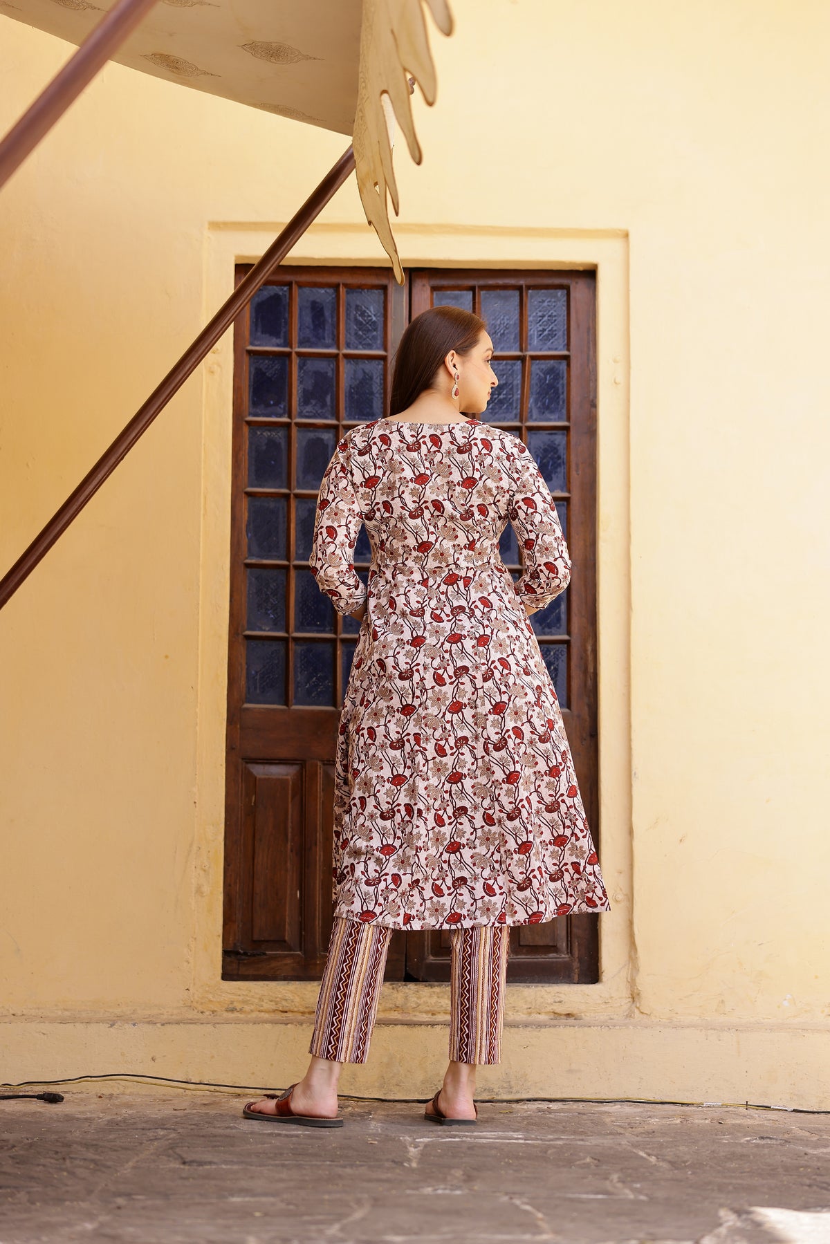 MUL COTTON PRINTED 2PC KALIDAR KURTA PANT SET
