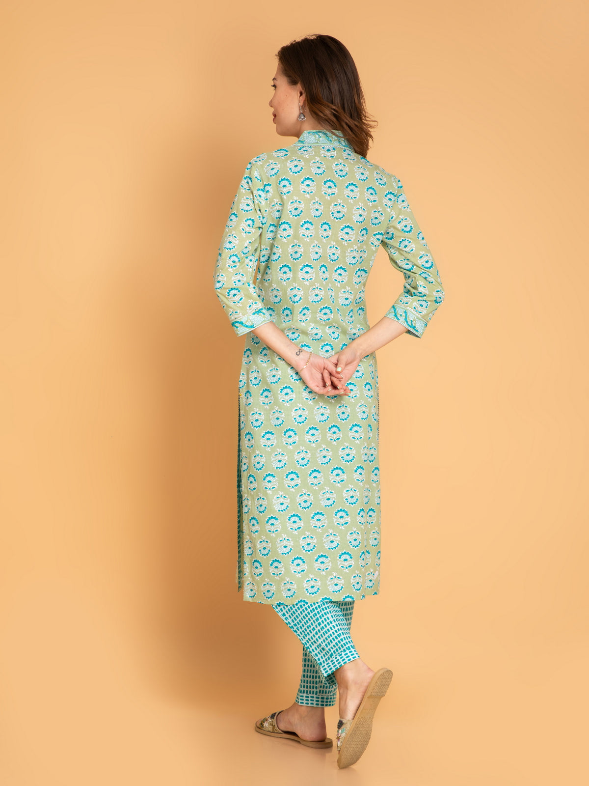 Mul-Cotton 2PC Printed Kurta Pant Set with Lace & Zari Work