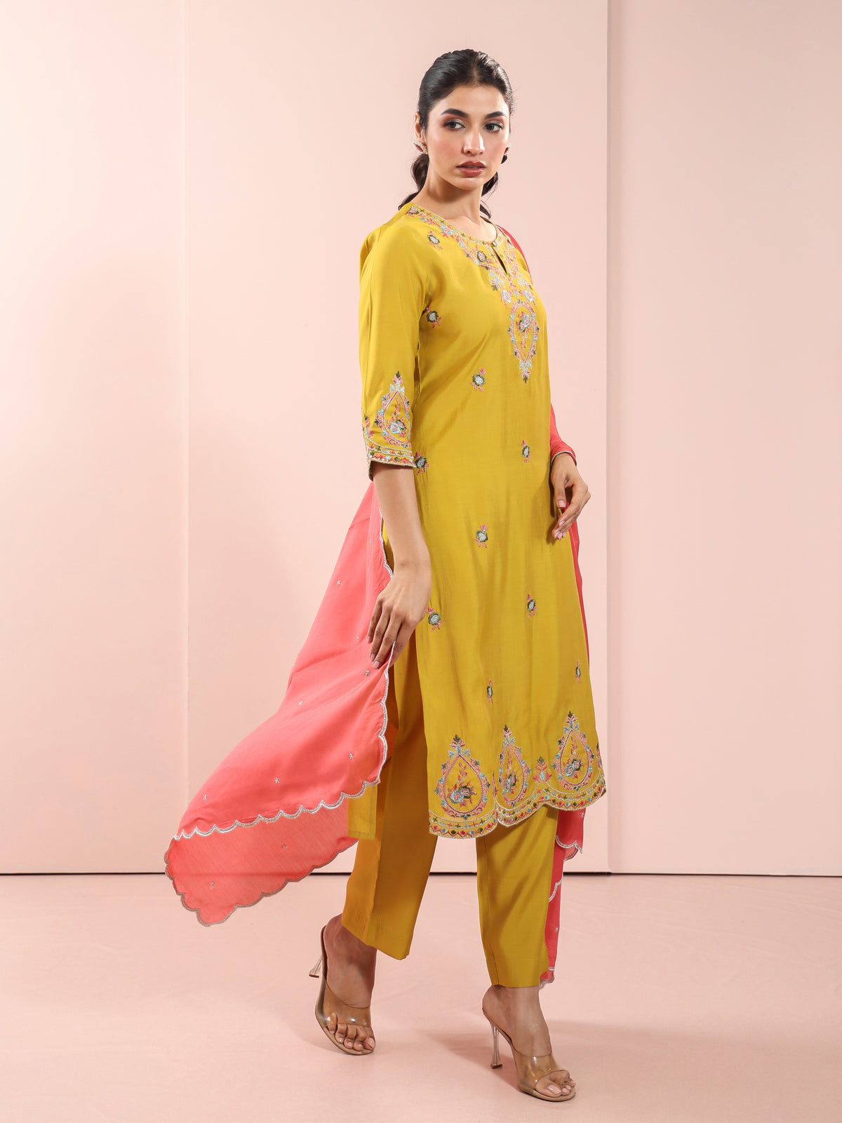 3PC CHIKANKARI EMBROIDERY KURTA SET