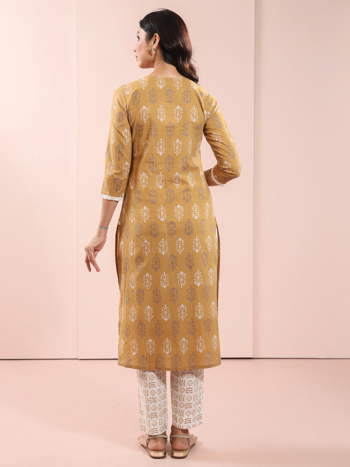 MUL COTTON 3PC KURTA SET EMBELLISHED WITH HAND CRAFT DETAILS
