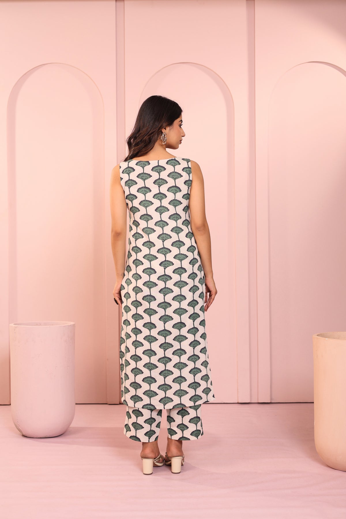 Duck Green Linen Blend 2PC Sleeveless Kurta Culotte Set
