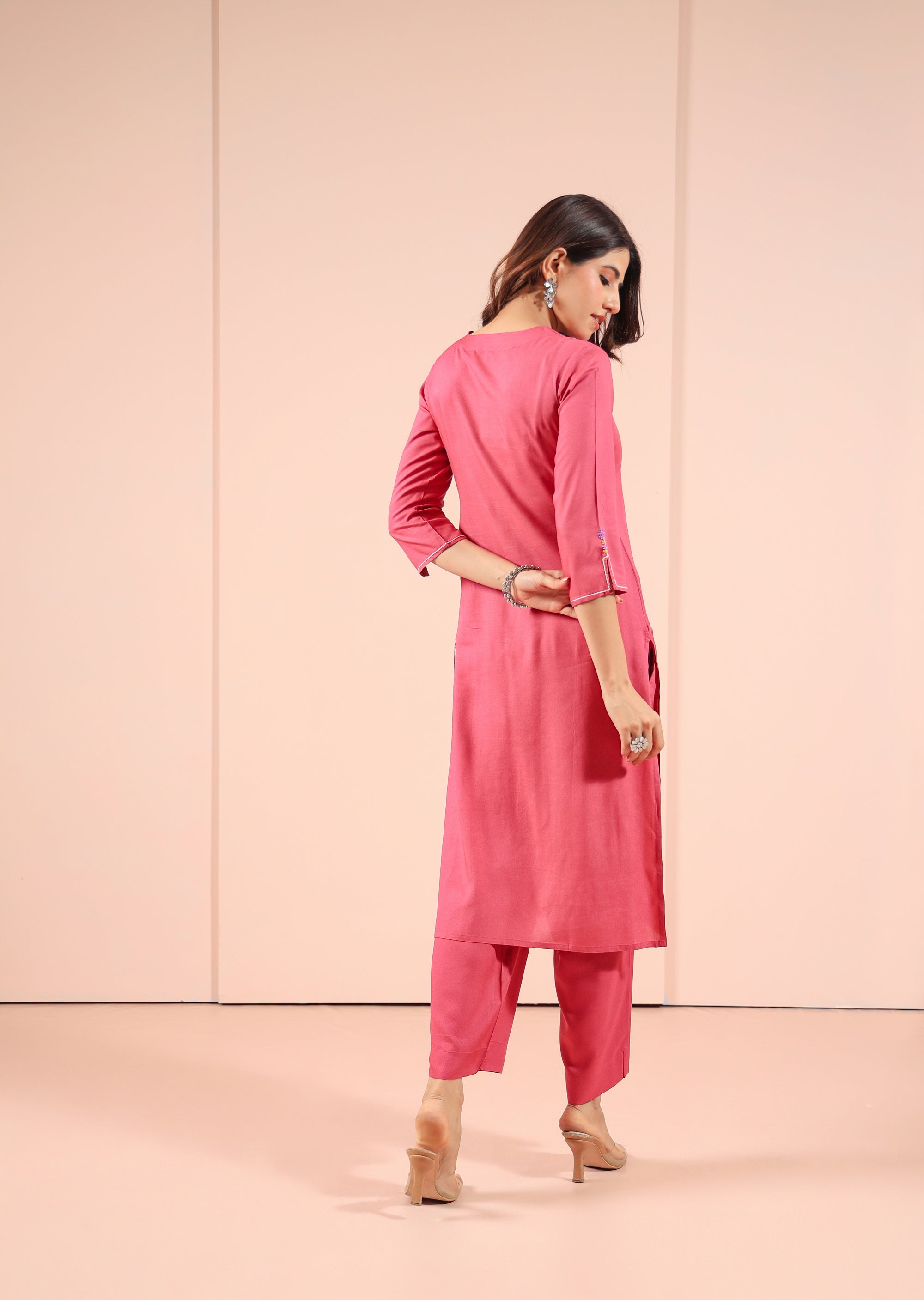 Red Bud 2 Pcs Kurta Set in Rayon Linen