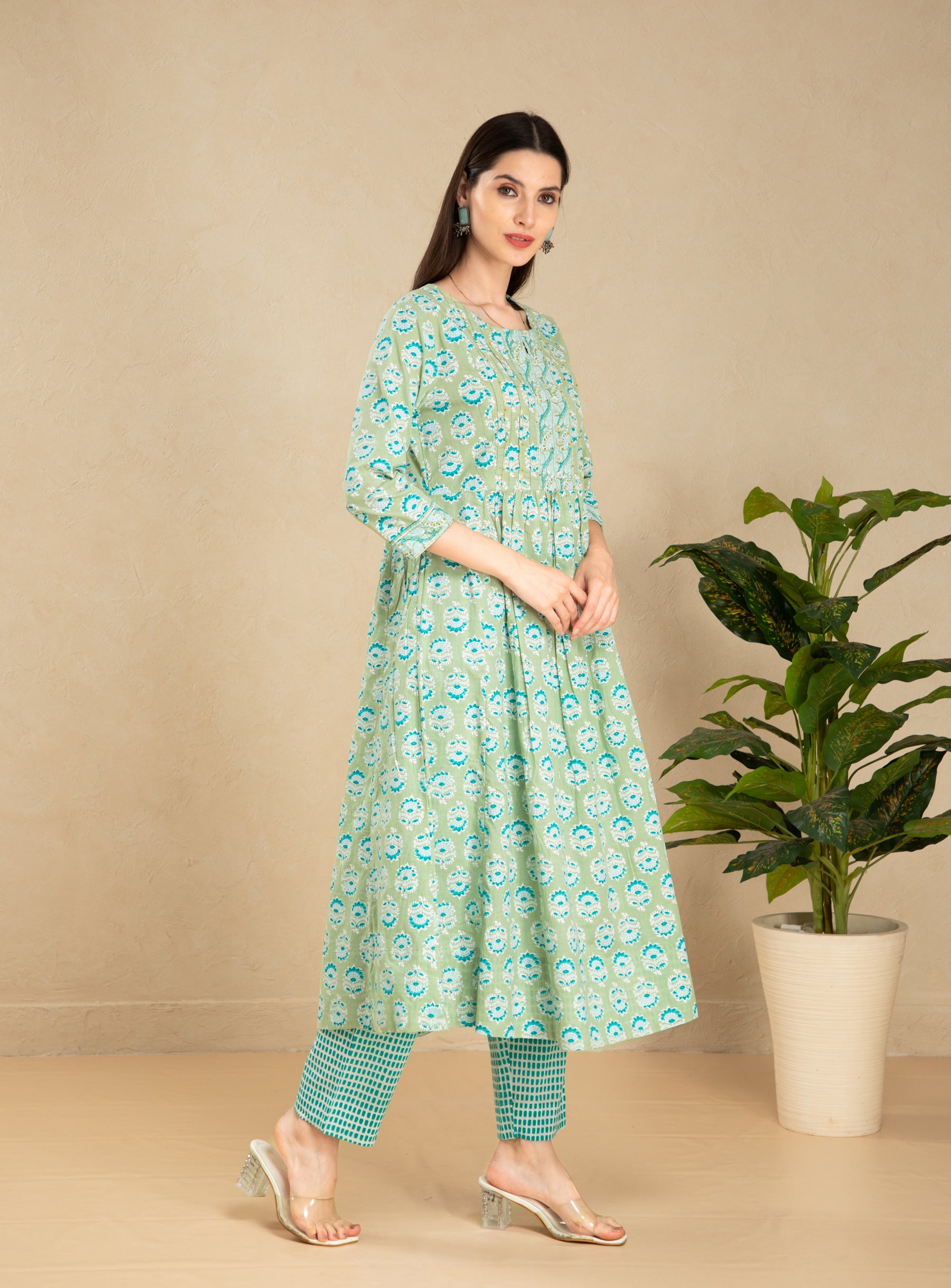 MUL COTTON KHADI PRINTED 2PC KURTA SET DETAILED WITH HAND CRAFT EMBELLISHMENT