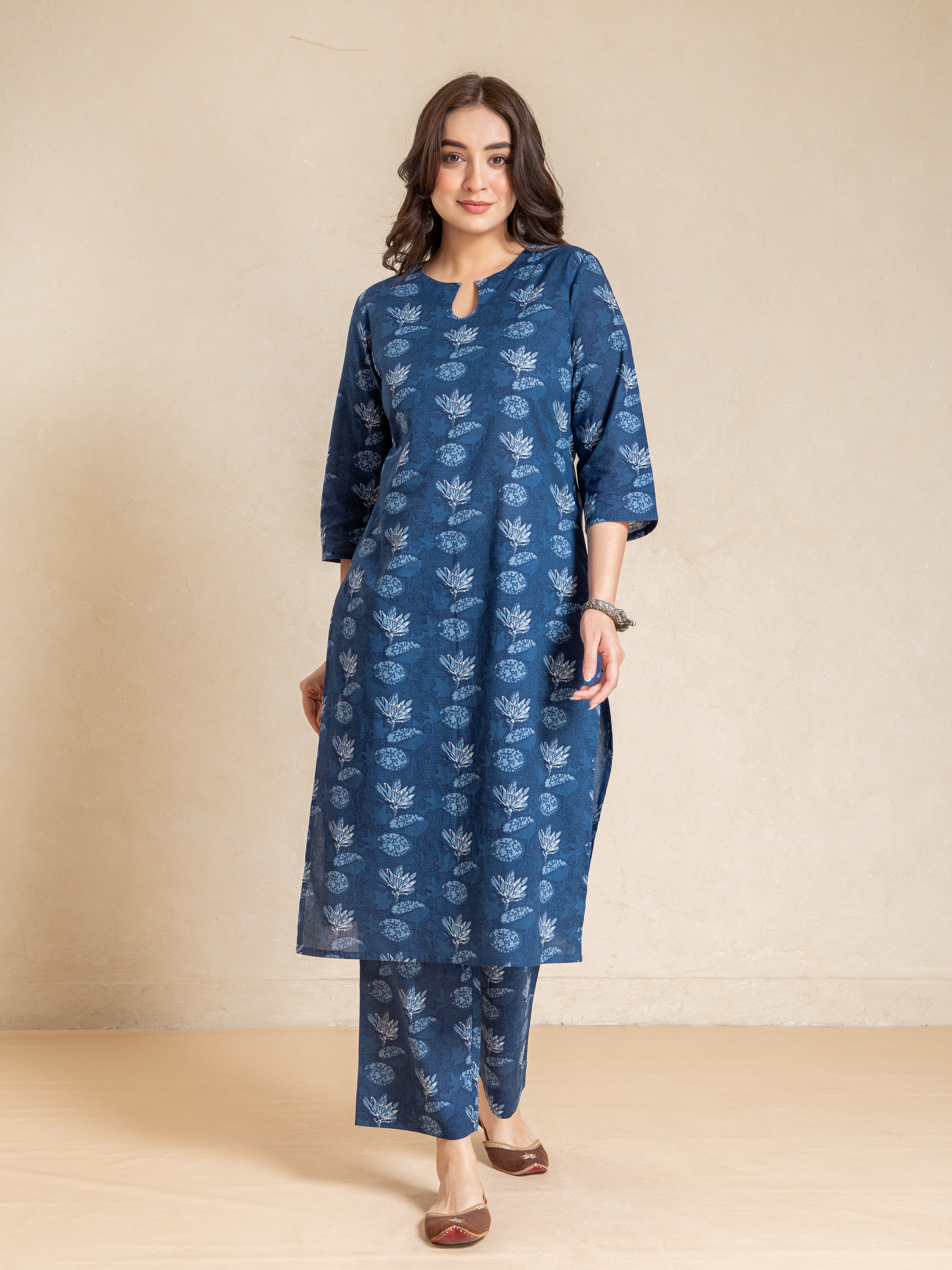 Limoges Floral Sanganeri Print Mul Cotton Round Neck Straight Fit 2 Pcs Kurta Set