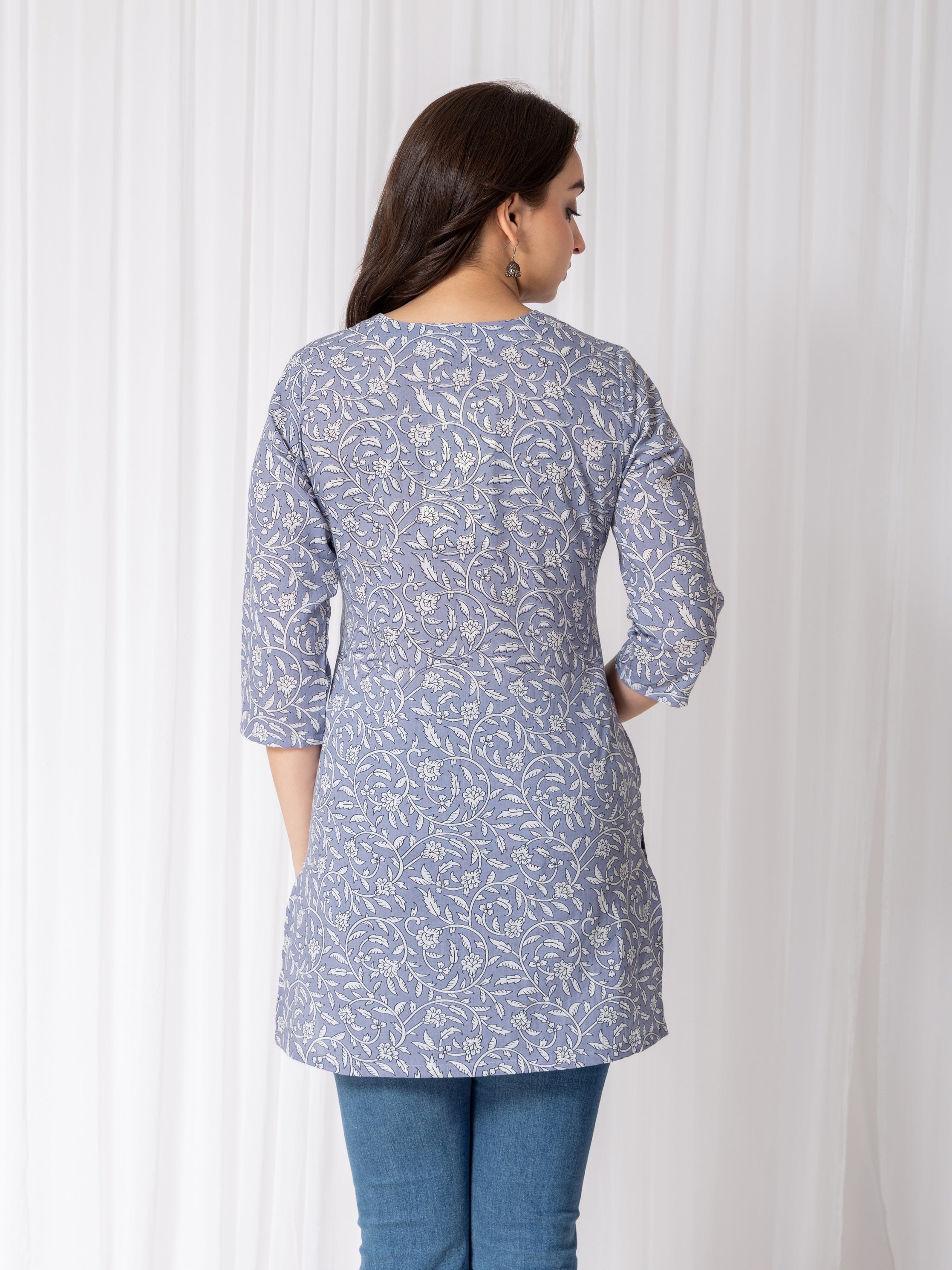 Dusty Blue Sanganeri Print Mul Cotton Round Neck Straight Fit Short Kurti