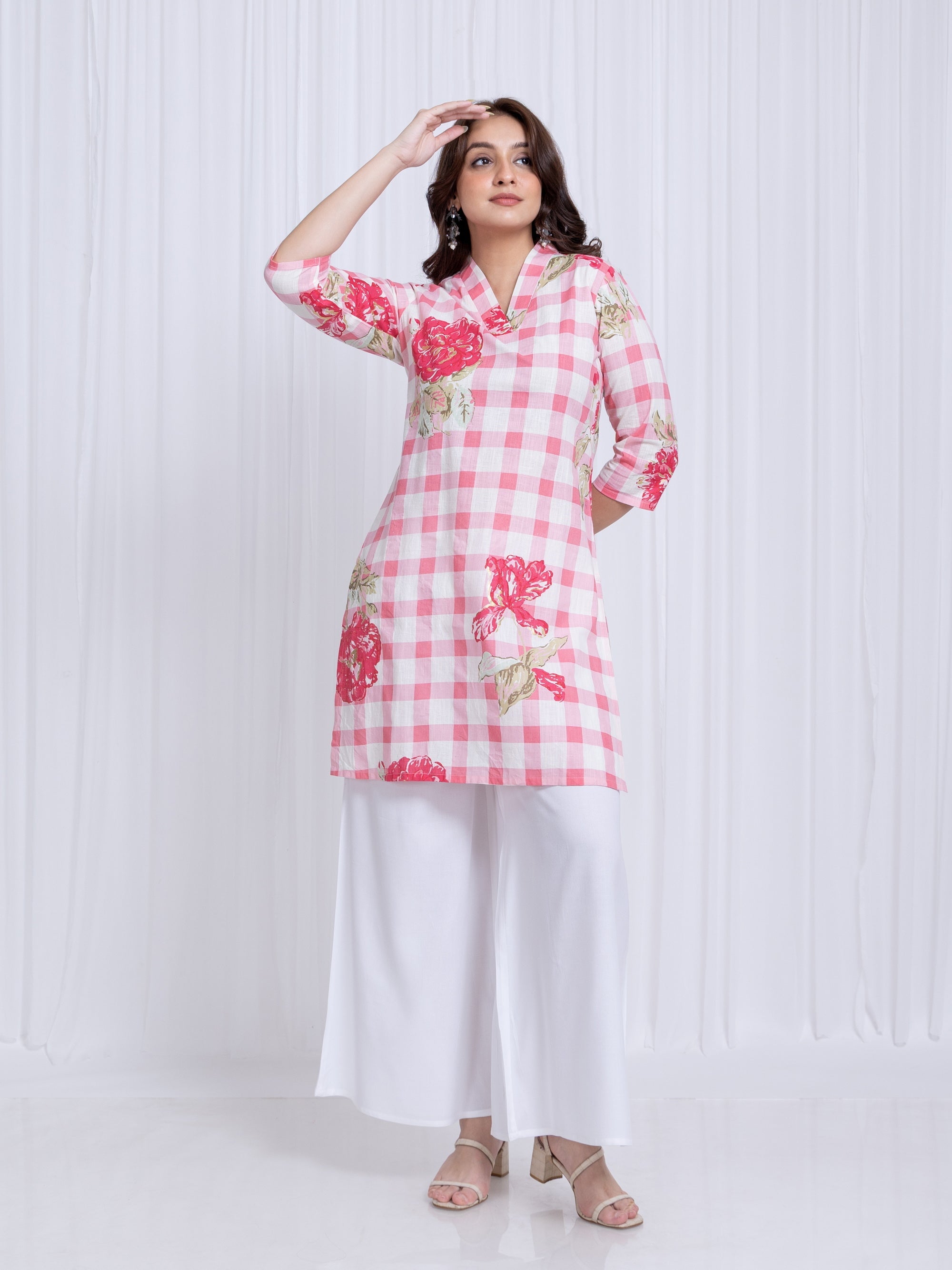Pink Knee Length Kurti in Mul Cotton
