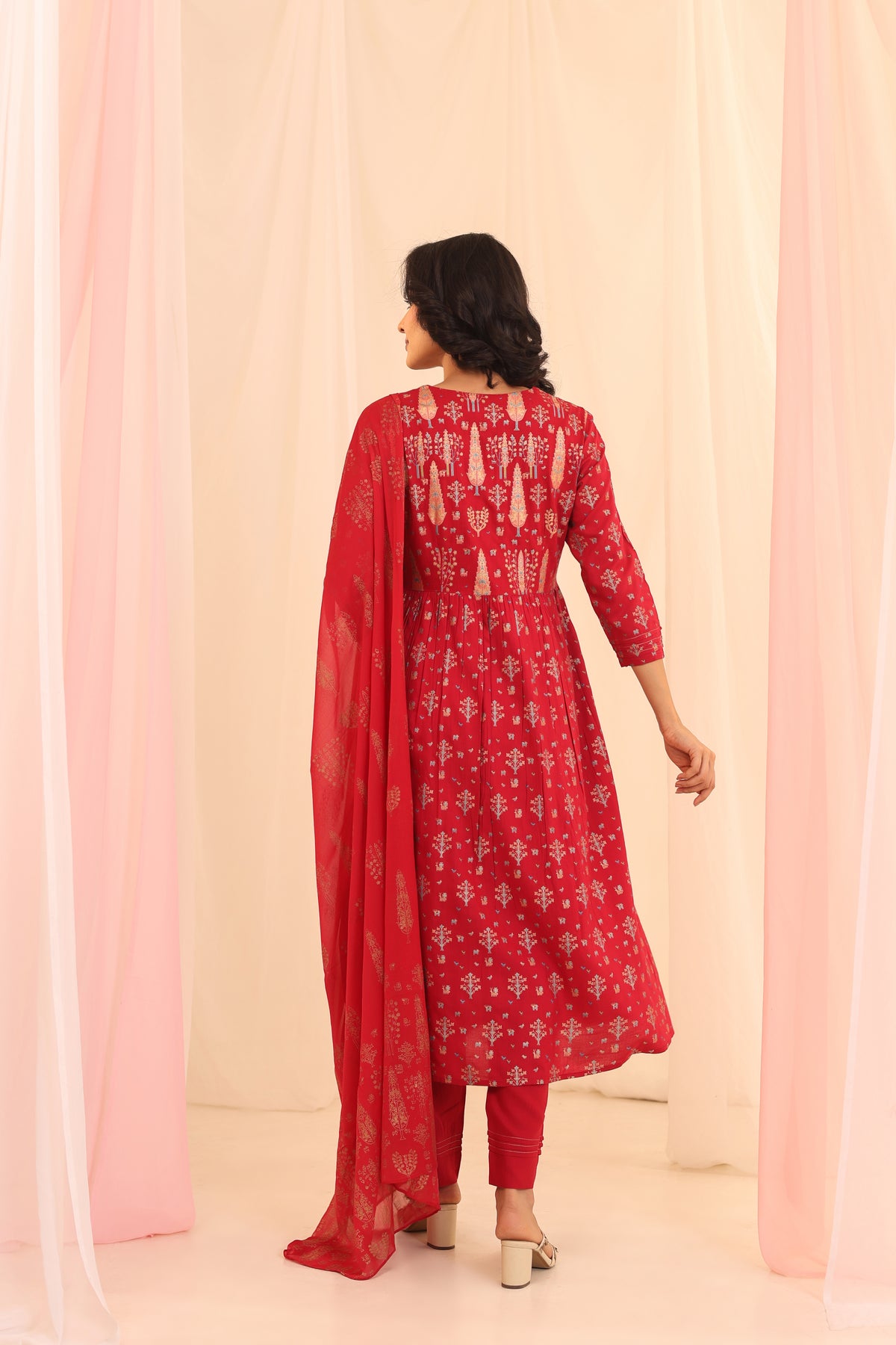 GOLD PRINT 3PC ALIA CUT SET EMBELLISHED WITH ADDA WORK DETAILS