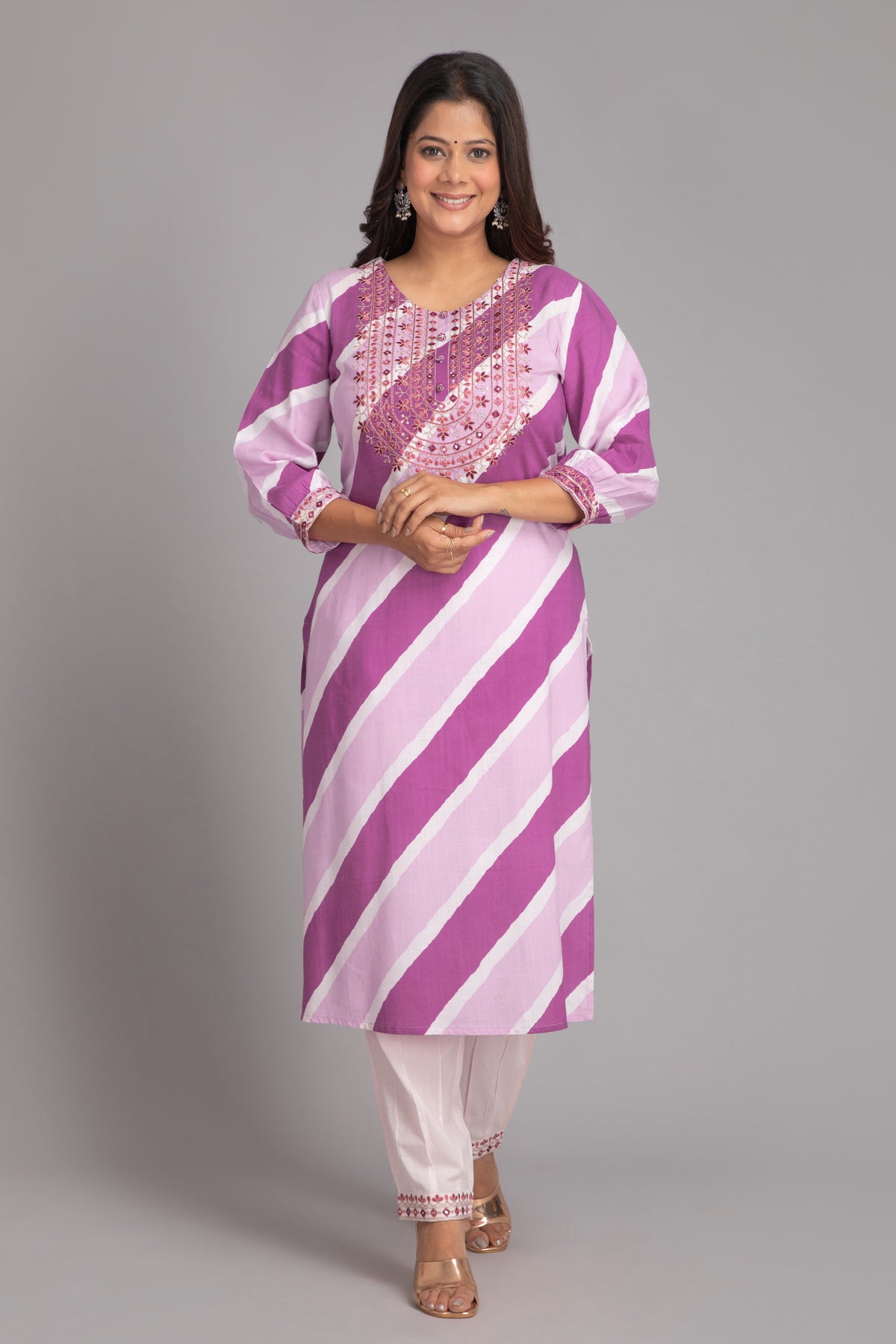 Lehariya Printed Mirror Embroidered Kurta with Lantern Pant Set