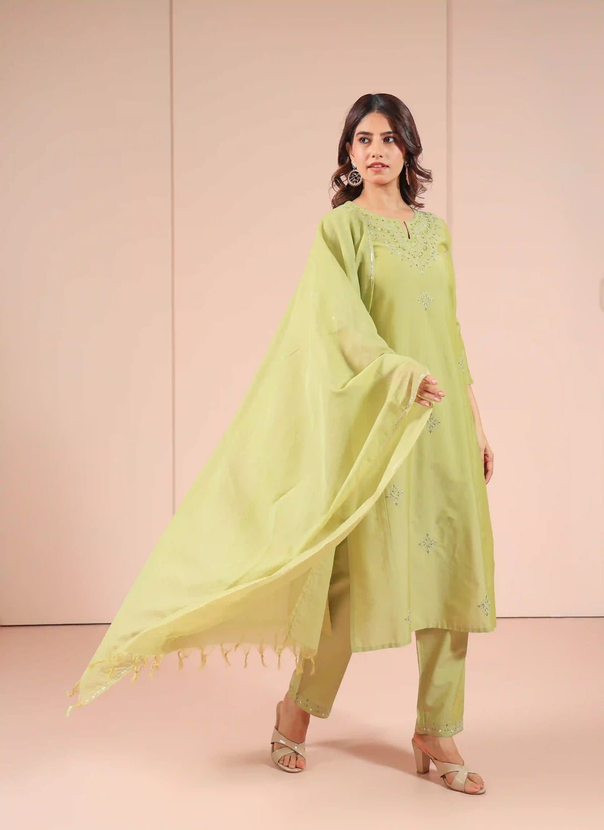 SILK BASE 3PC KALIDAR SET WITH MIRROR EMBROIDERY DETAILS