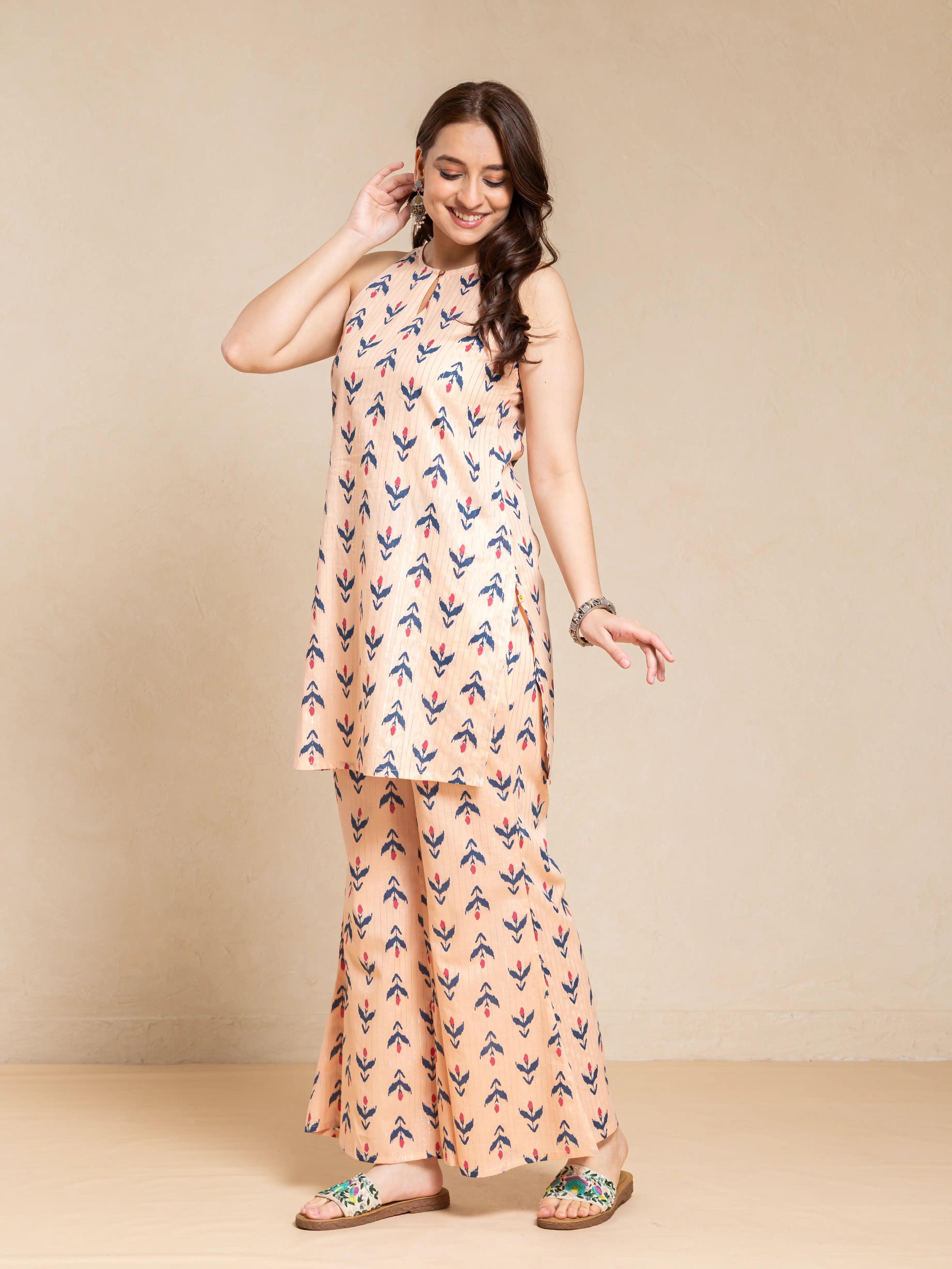 SLEEVELESS PALAZZO KURTI SET