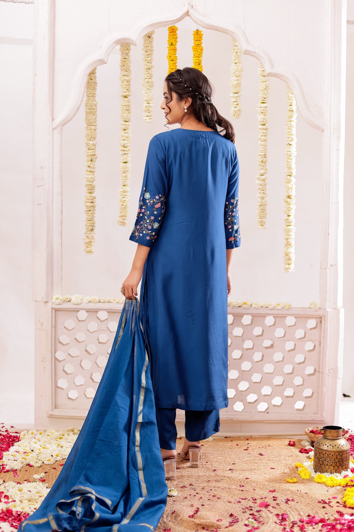 Muslin Silk 3PCS Kurta Pant Set with Embroidery