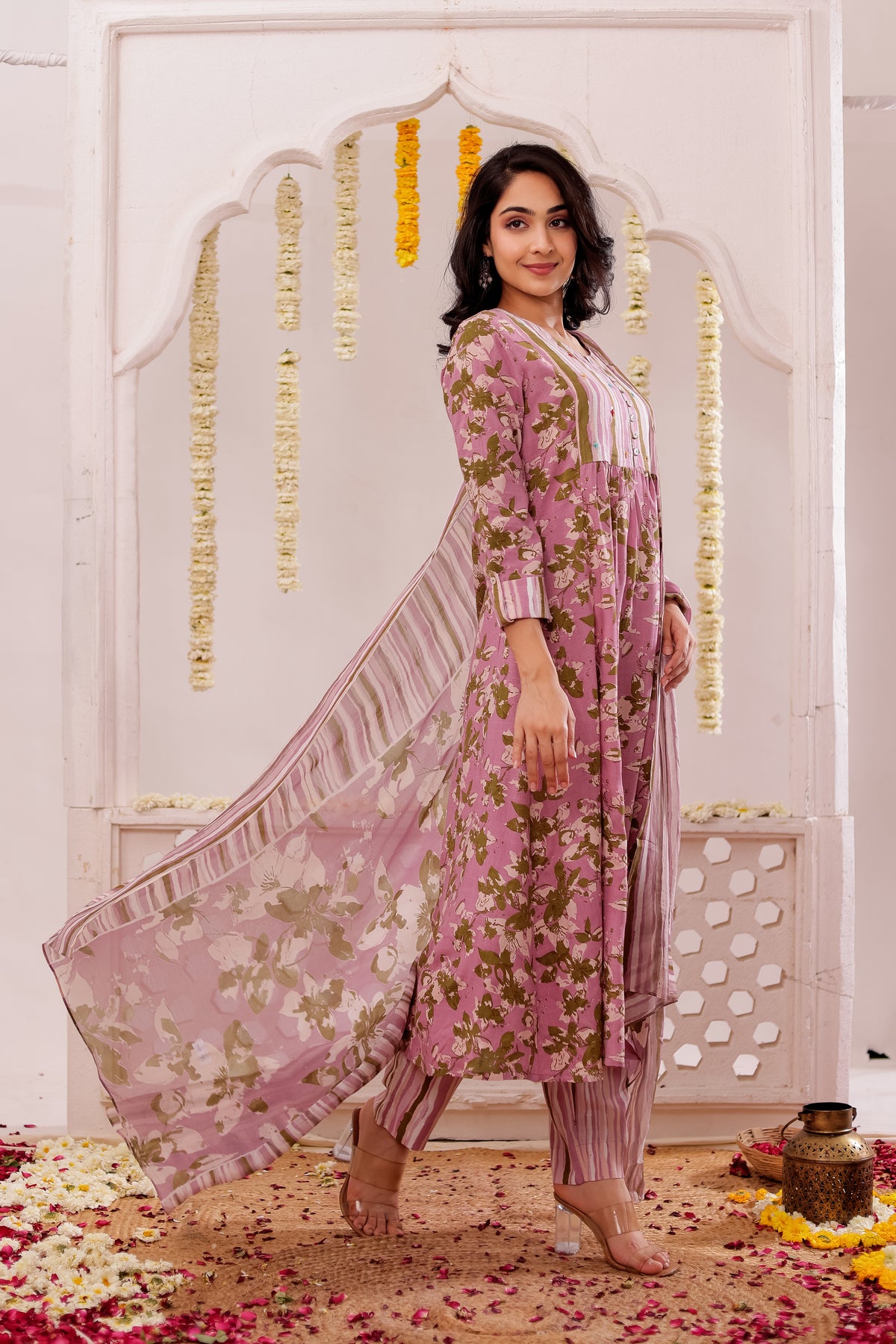 FLORAL PRINTED 3PC FLARED KURTA SET EMBELLISHED WITH HAND CRAFT DETAILS