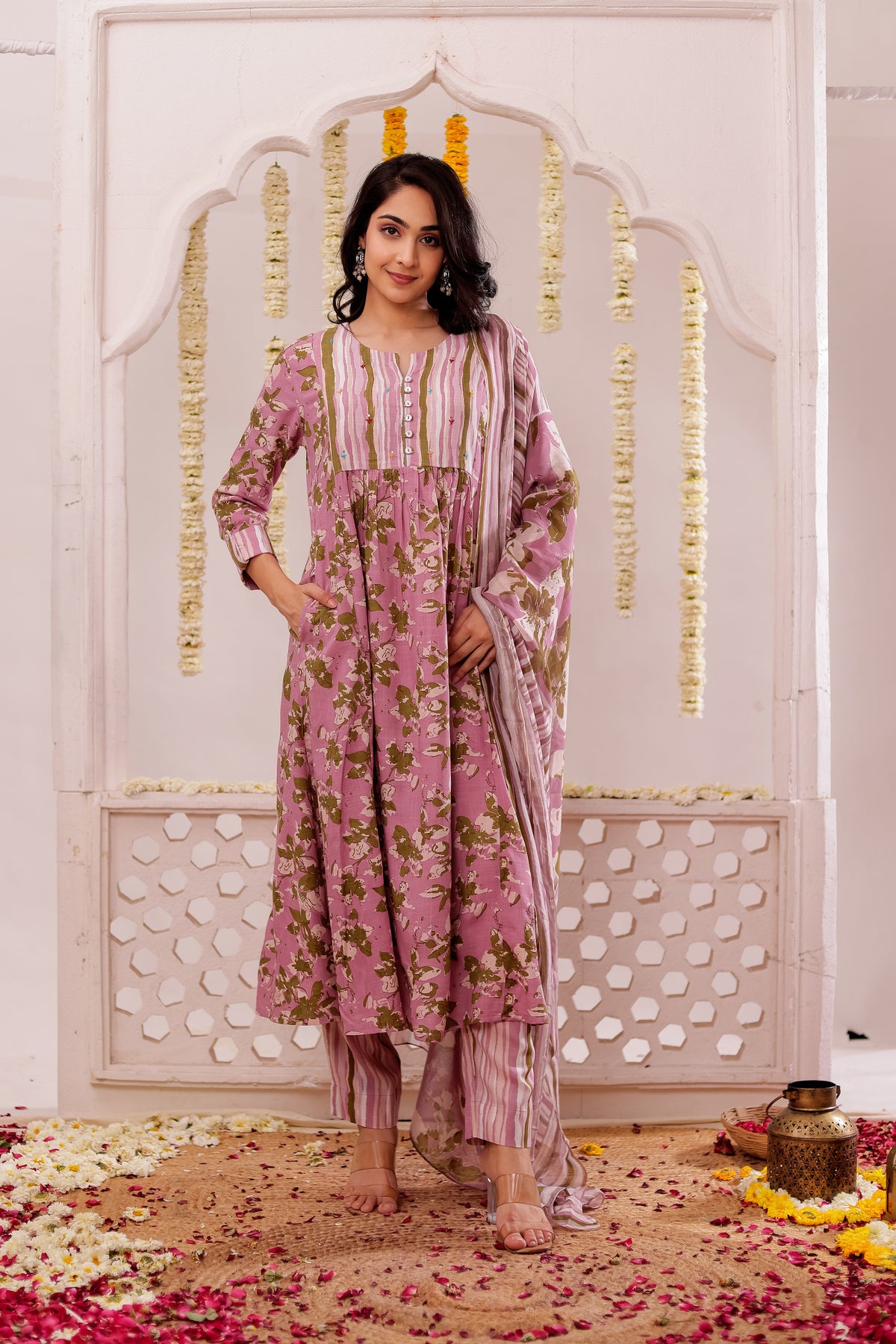 FLORAL PRINTED 3PC FLARED KURTA SET EMBELLISHED WITH HAND CRAFT DETAILS