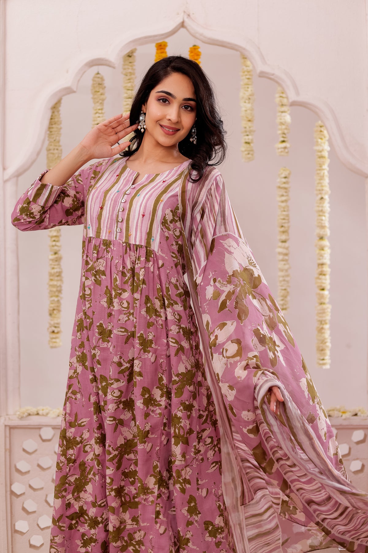 FLORAL PRINTED 3PC FLARED KURTA SET EMBELLISHED WITH HAND CRAFT DETAILS