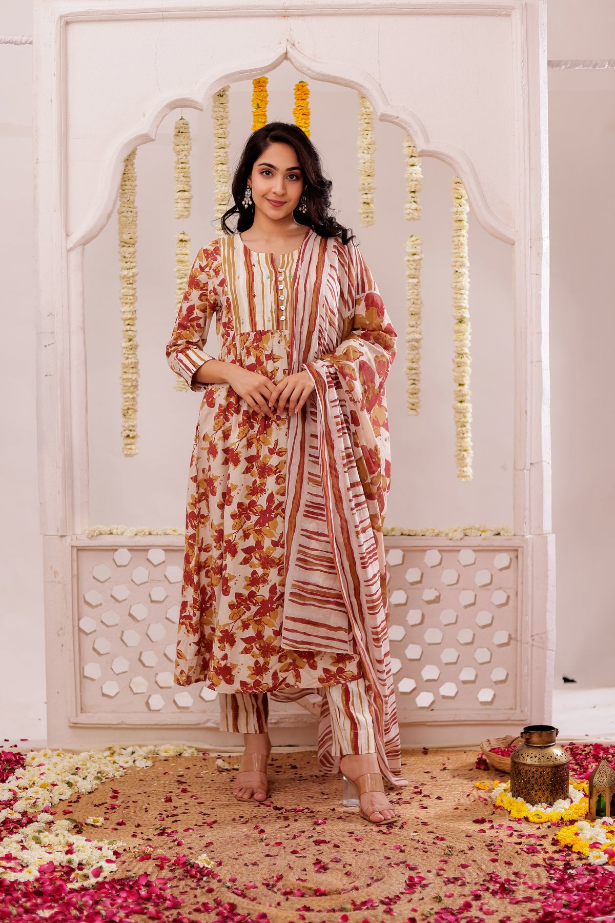 FLORAL PRINTED 3PC FLARED KURTA SET EMBELLISHED WITH HAND CRAFT DETAILS