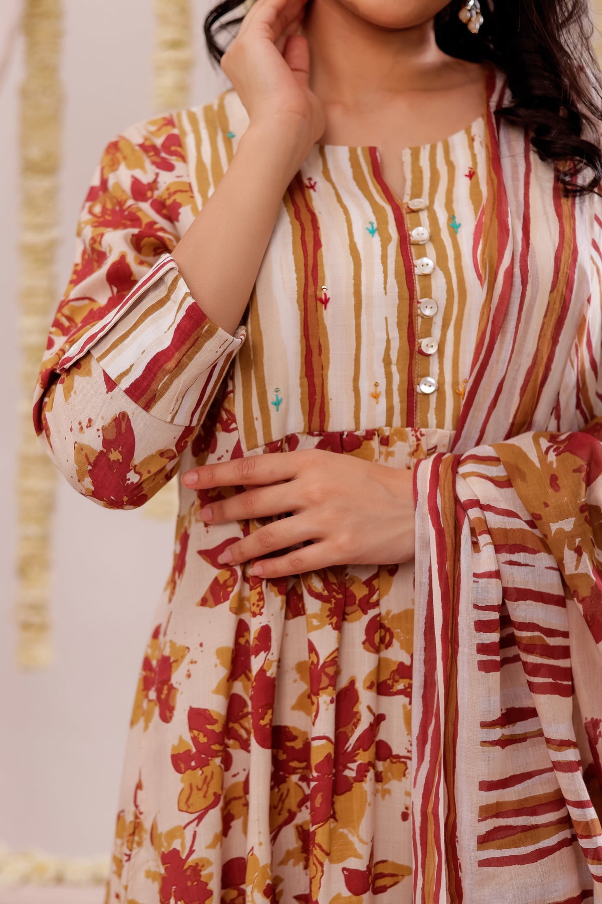 FLORAL PRINTED 3PC FLARED KURTA SET EMBELLISHED WITH HAND CRAFT DETAILS