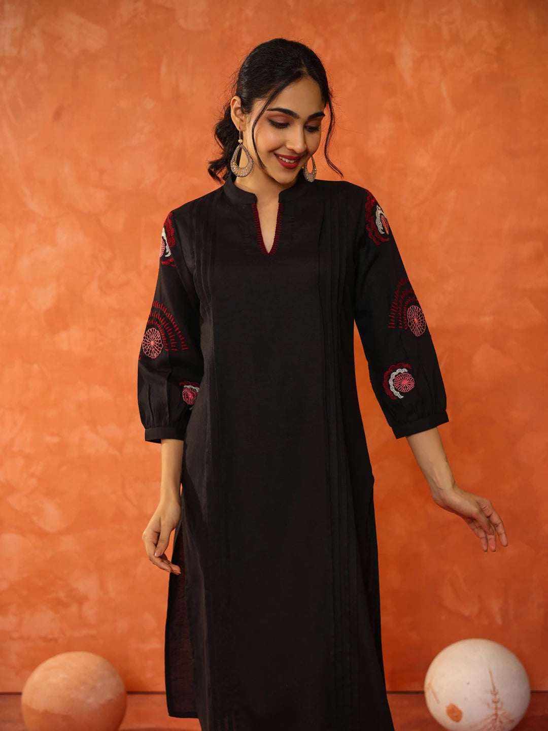 LINEN BLEND PINTUCK EMBROIDERED KURTA