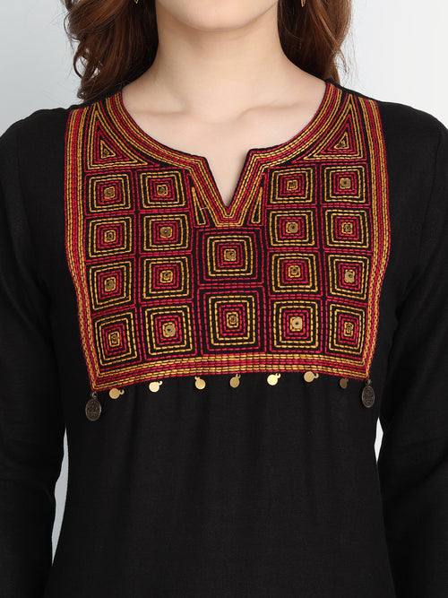 EMBROIDERED STRAIGHT LONG KURTI