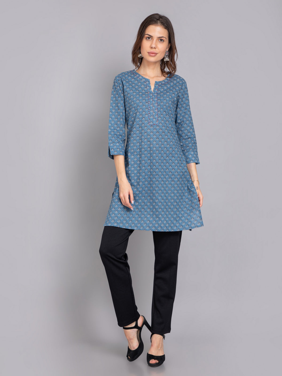 PRINTED STRAIGHT SHORT KURTI WITH INTRICATE HANDWORK