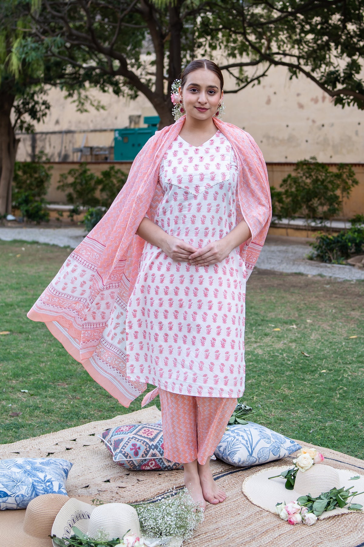 HAND PRINTED 3 PCS KURTA SET HAND EMBELISHED WITH SEQ. MIRROR WORK