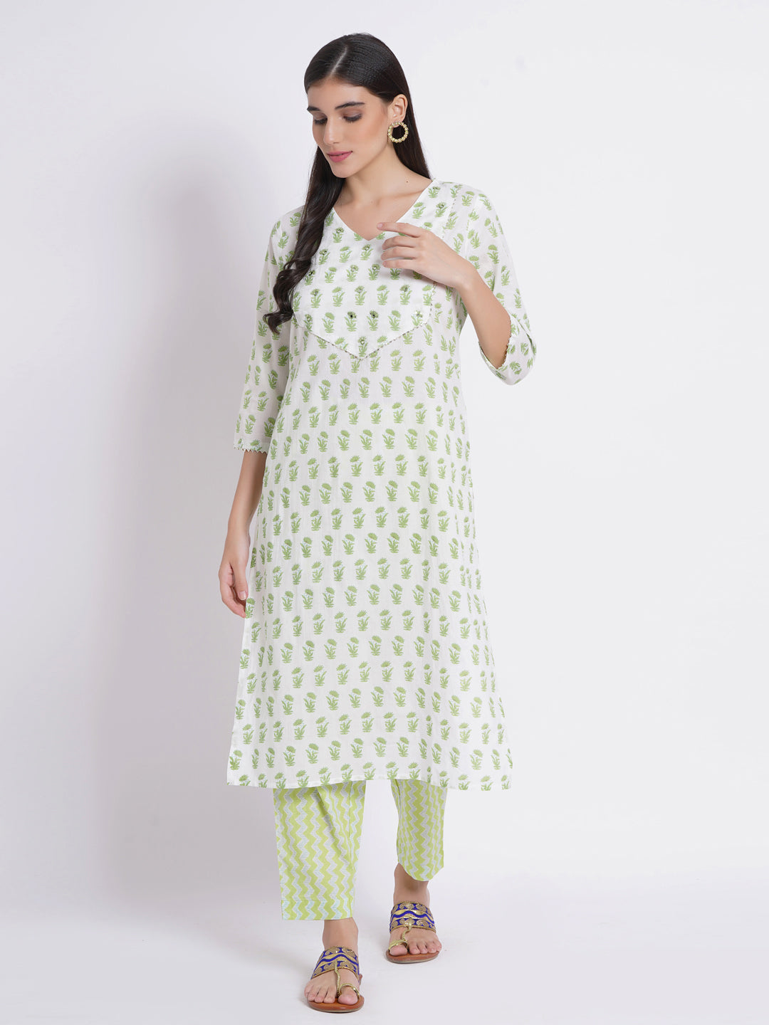 HAND PRINTED 3 PCS KURTA SET HAND EMBELISHED WITH SEQ. MIRROR WORK