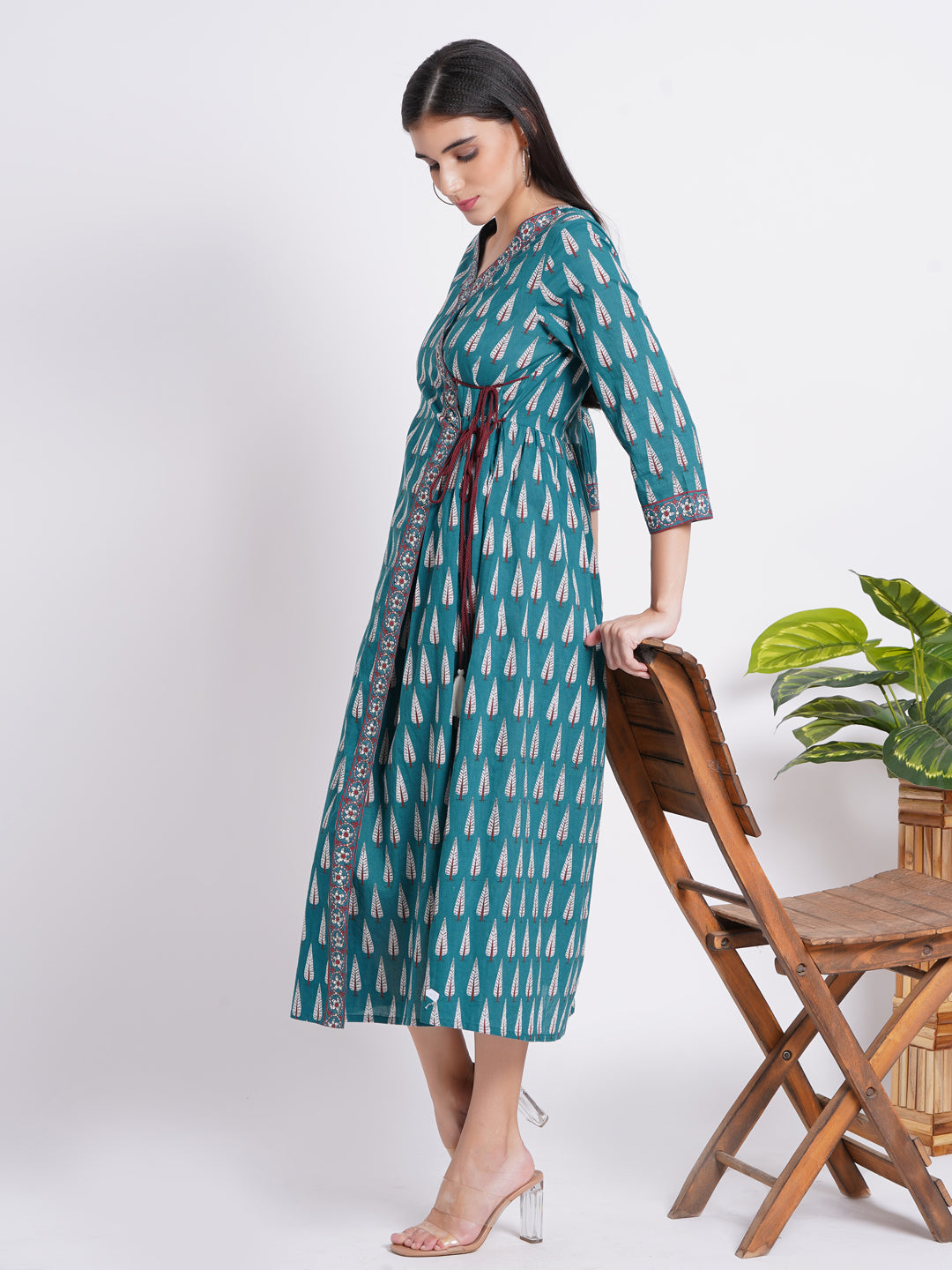 MUL COTTON ANGRAKHA KURTA WITH HAND EMBELLISHMENTS