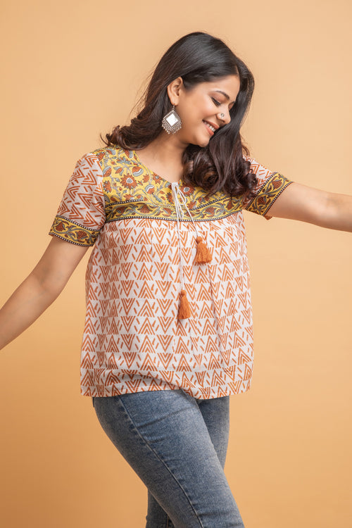 SUTI WOMEN COTTON Chic & Stylish Printed Cotton Top with Dori Latkan