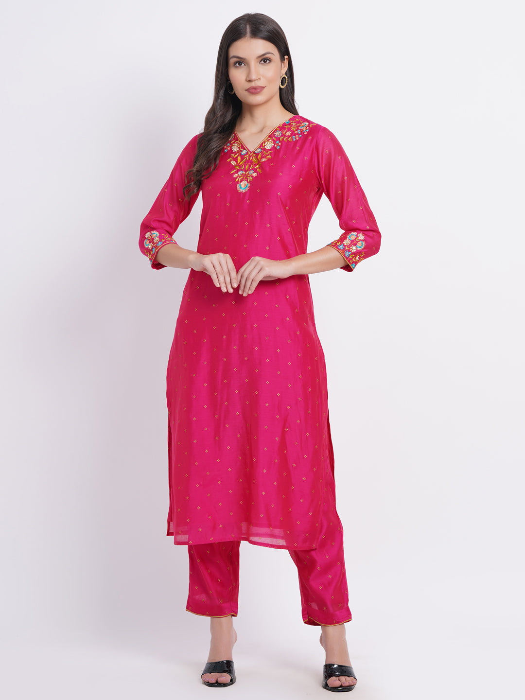 CHANDERI EMBROIDERED KURTA WITH EMBROIDERED PANT EMBELISSHED WITH ADDA WORK