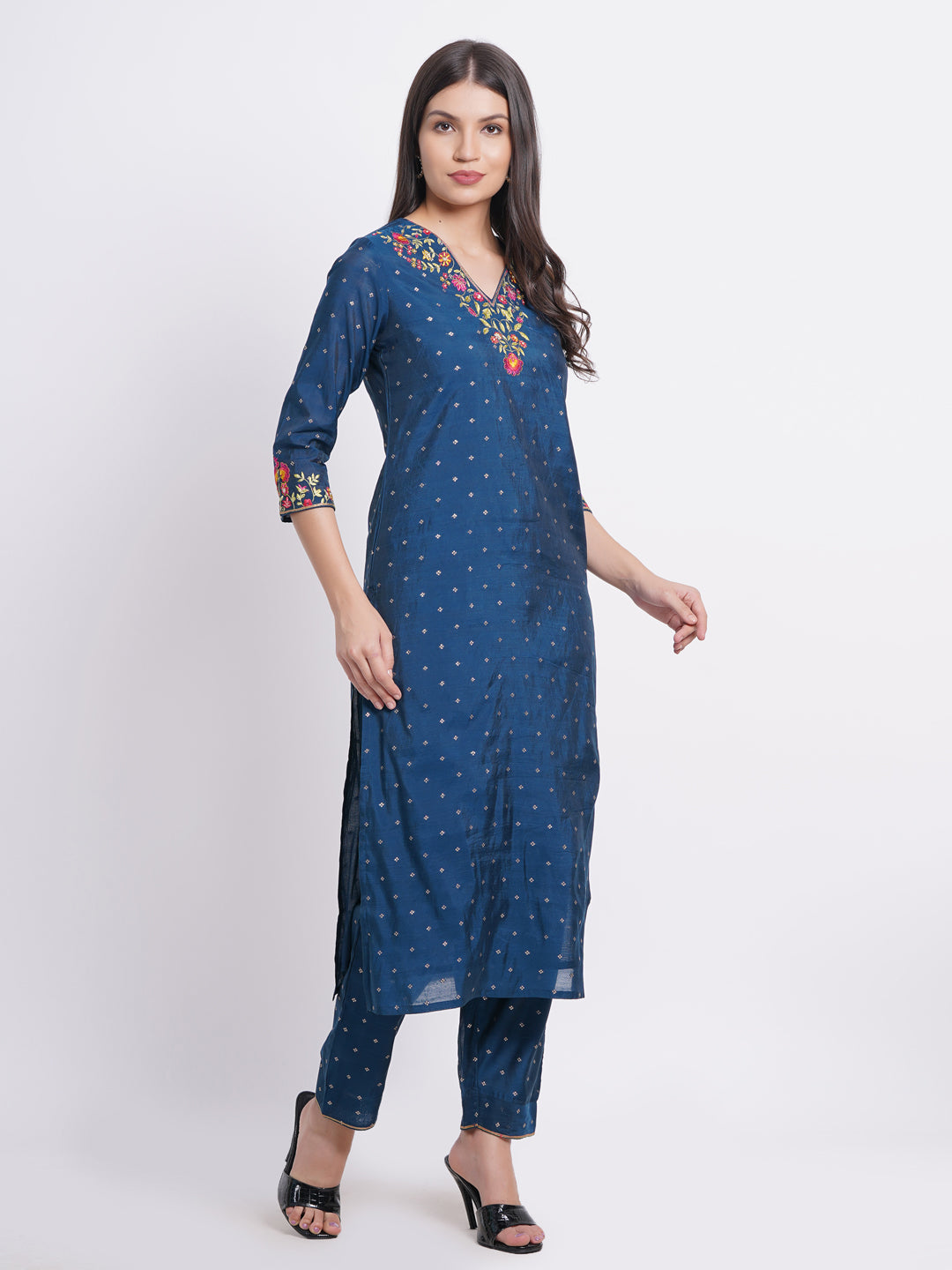 CHANDERI EMBROIDERED KURTA WITH EMBROIDERED PANT EMBELISSHED WITH ADDA WORK