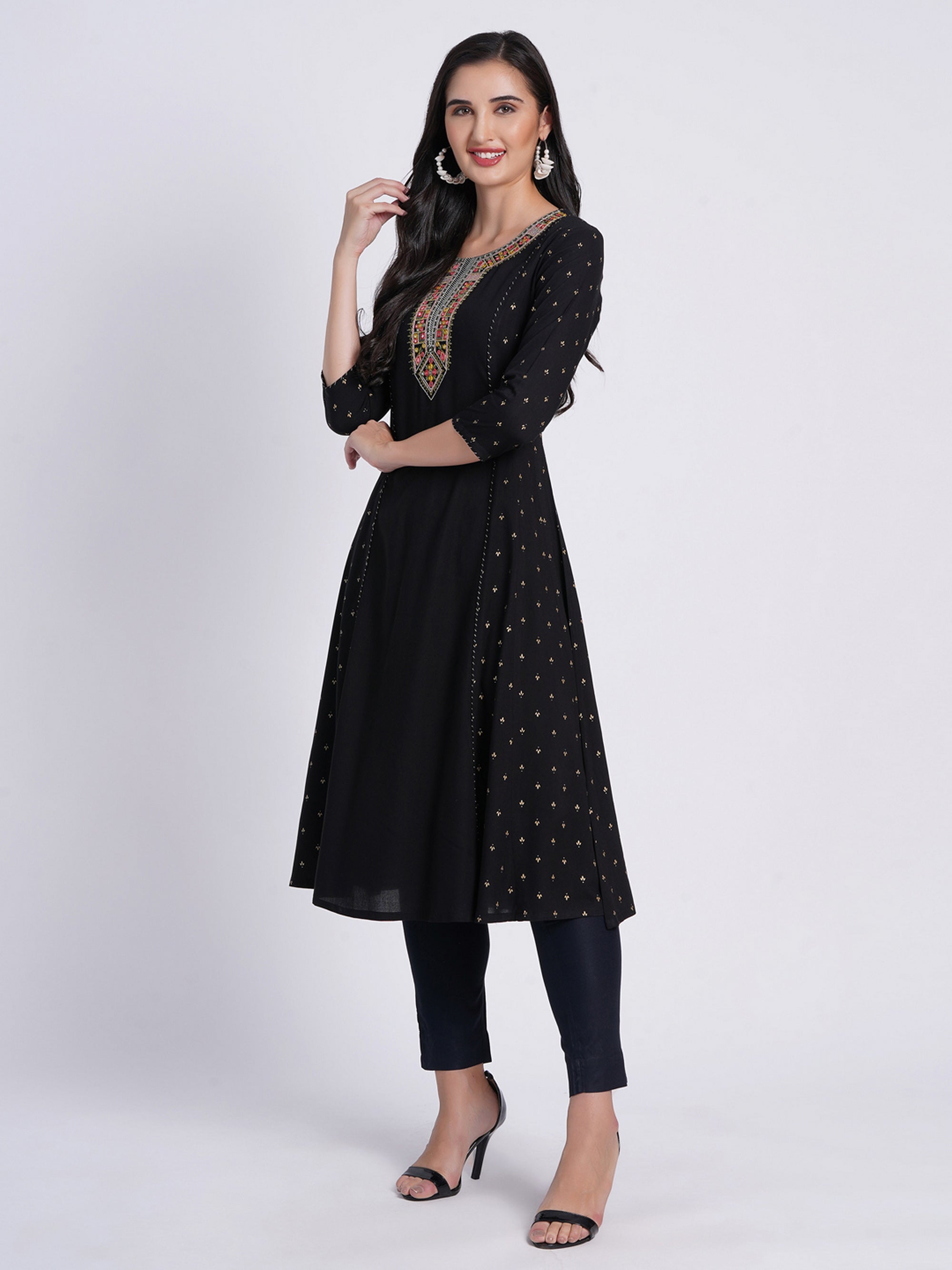 Black 3 Pcs Kurta Set in Rayon