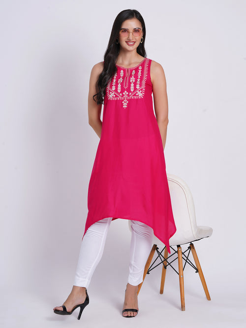 SUTI WOMEN RAYON EMBROIDERED SLEEVELESS A-LINE LONG KURTI