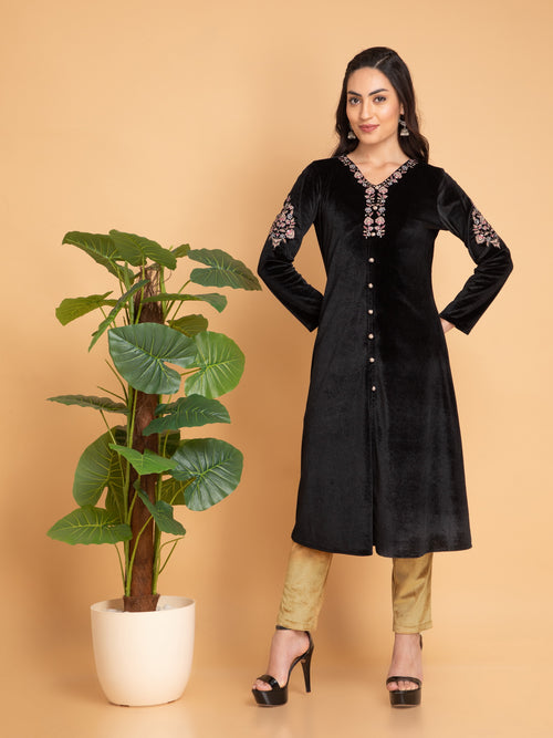 Suti Women Winter Kurti Pant Set