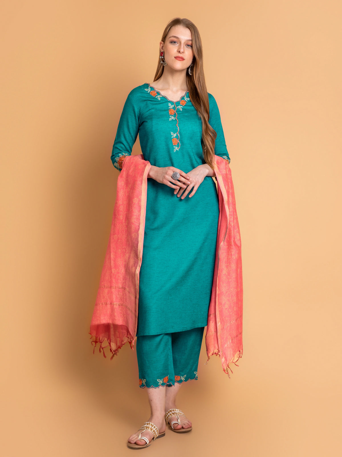 Scallop Embroidery 3Pc Kurta Pant Set with Adda Work