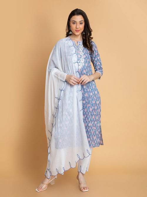 MUL-COTTON 3PC PRINTED KURTA PANT SET DETAILED WITH EMBROIDERY.