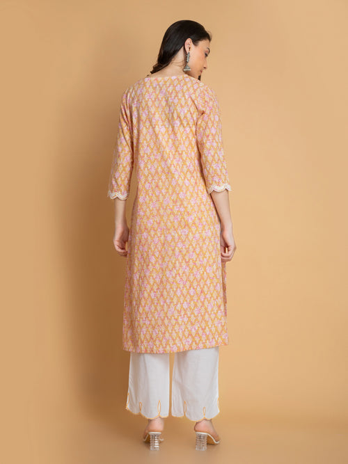 MUL-COTTON 3PC PRINTED KURTA PANT SET DETAILED WITH EMBROIDERY.