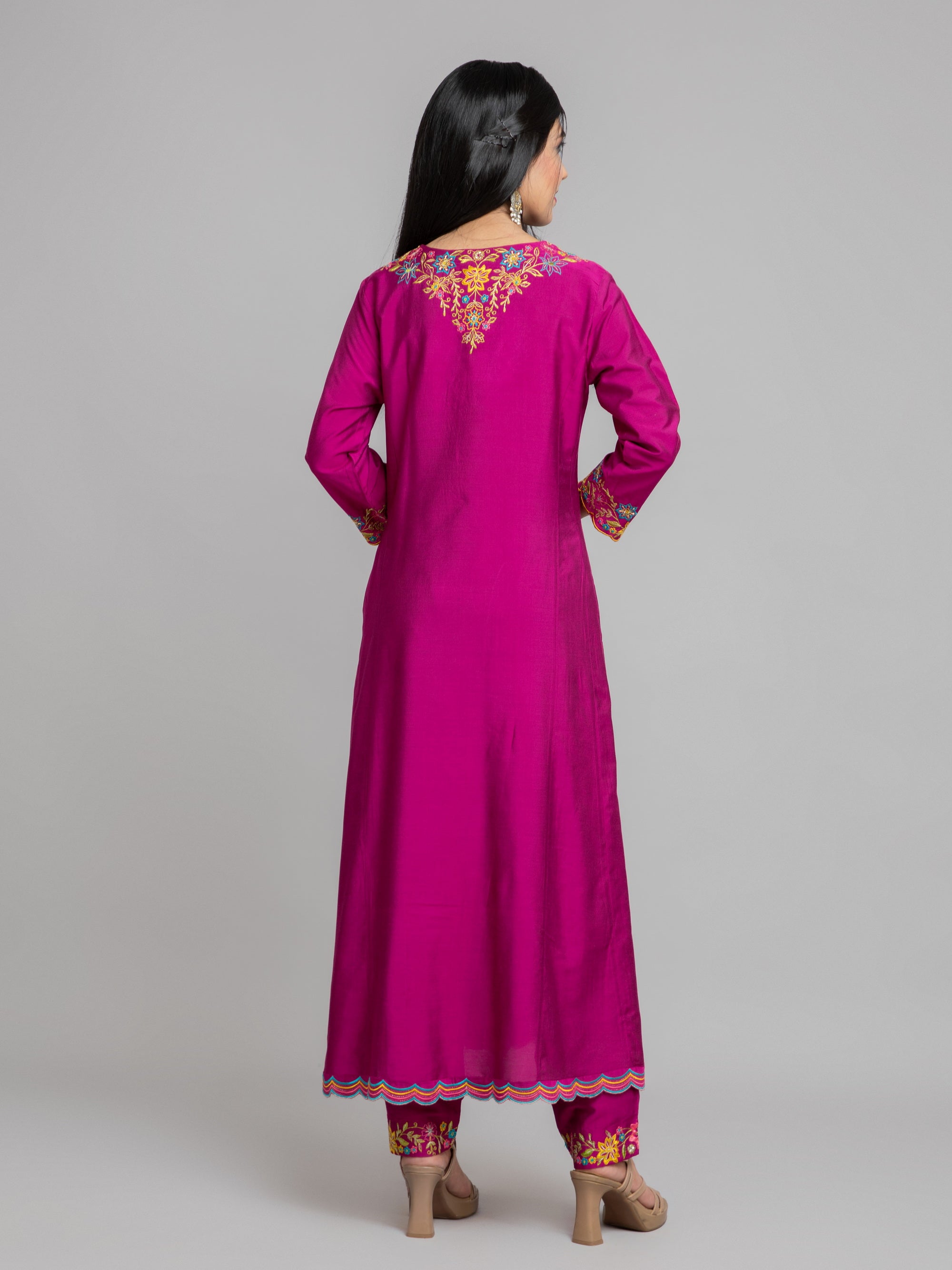 Purple Wine 3 Pcs Kurta Set in Viscose Muslin