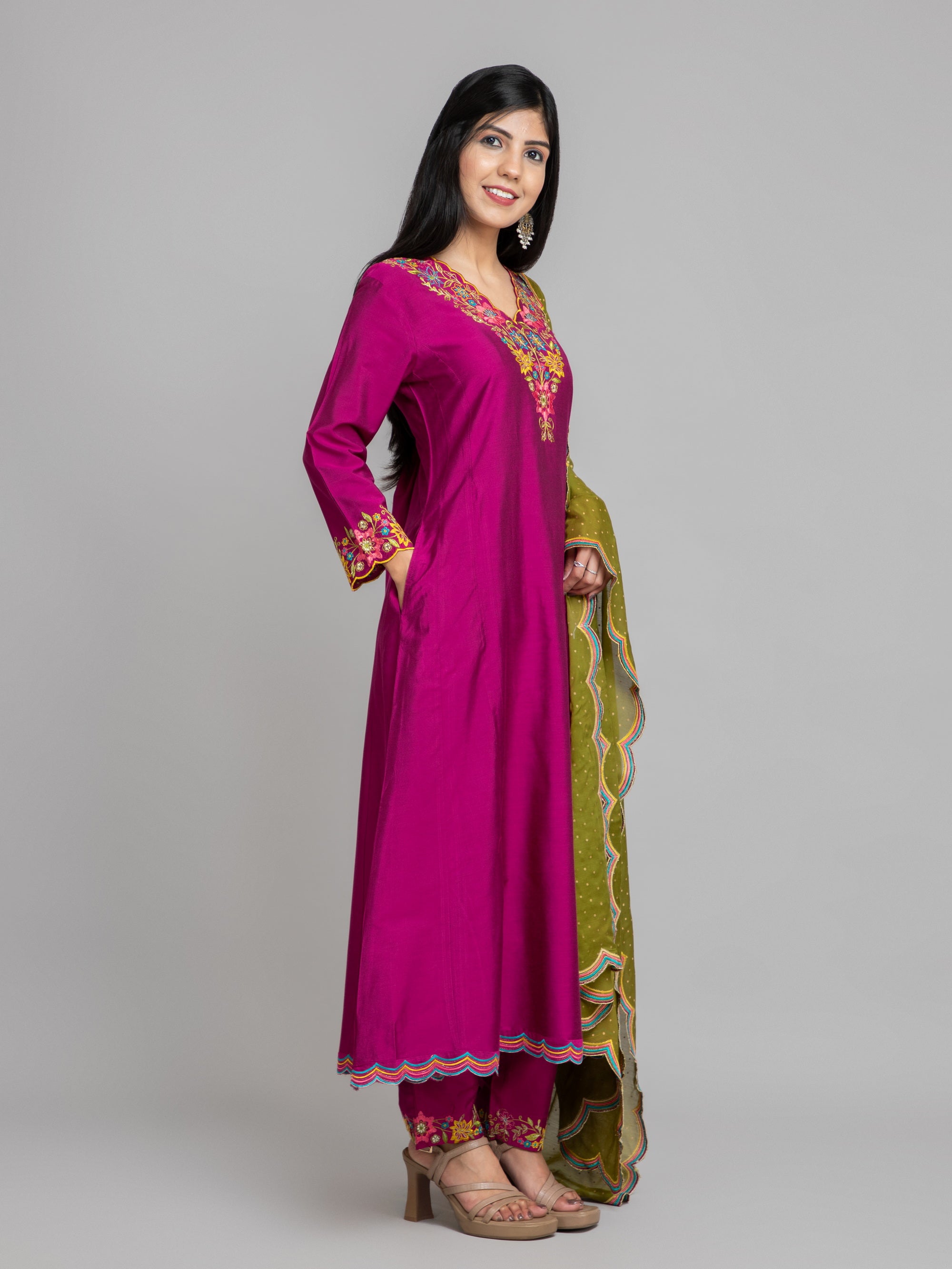 Purple Wine 3 Pcs Kurta Set in Viscose Muslin