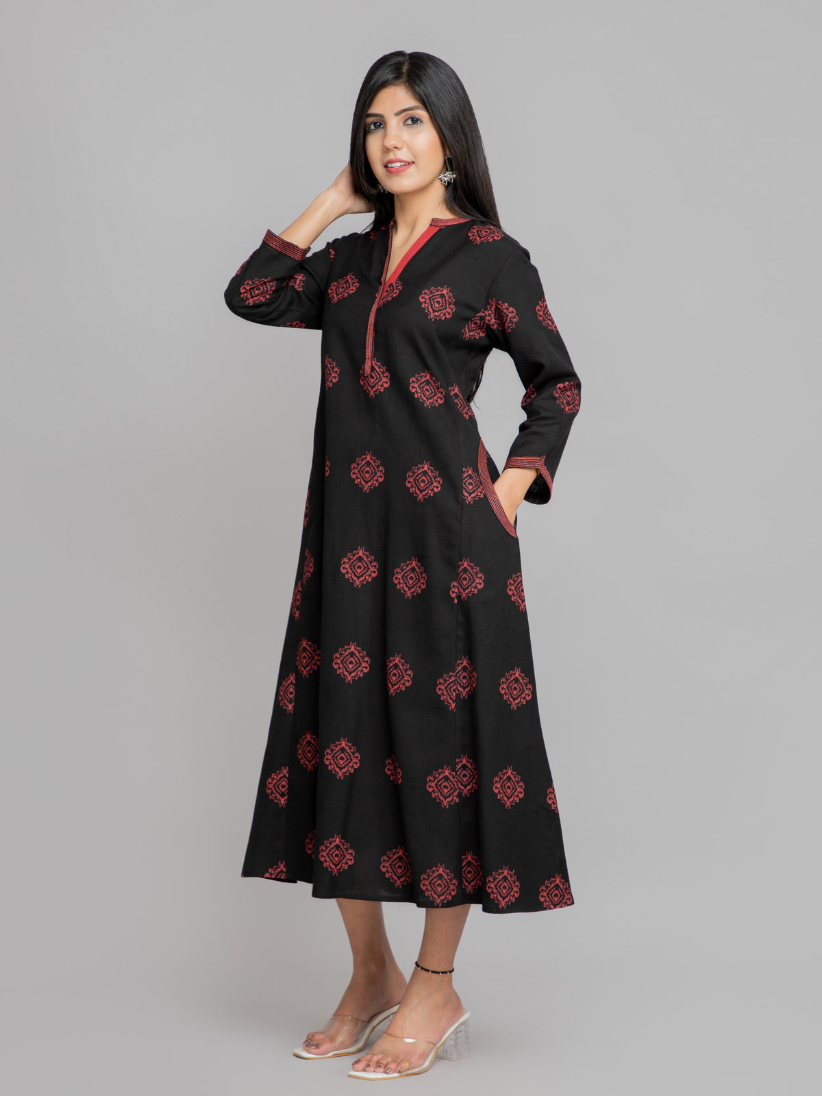 LINEN BLEND A-LINE LONG DRESS WITH THREAD DETAILS