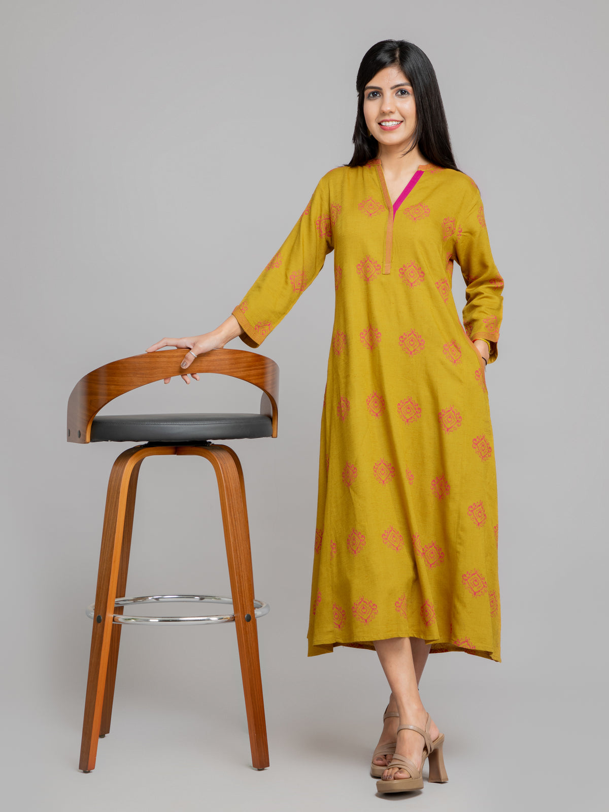 LINEN BLEND A-LINE LONG DRESS WITH THREAD DETAILS