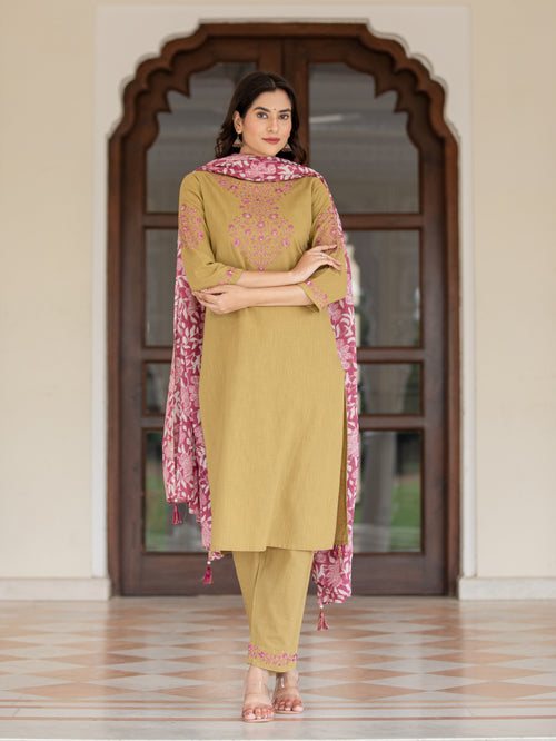 EMBROIDERED 3PC KURTA PANT PAIRED WITH FLORAL DUPATTA