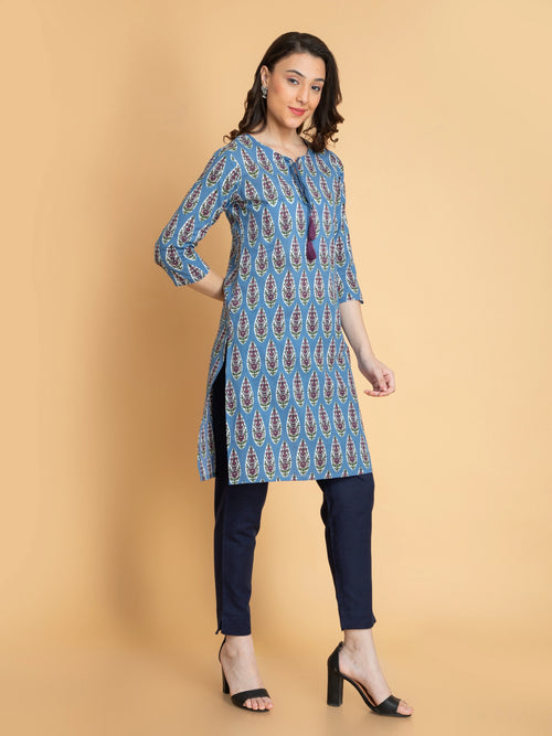 MUL-COTTON PRINTED KURTI WITH DORI LATKAN DETAIL